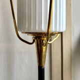 Lampadaire tripode en métal noir et doré et opaline blanche