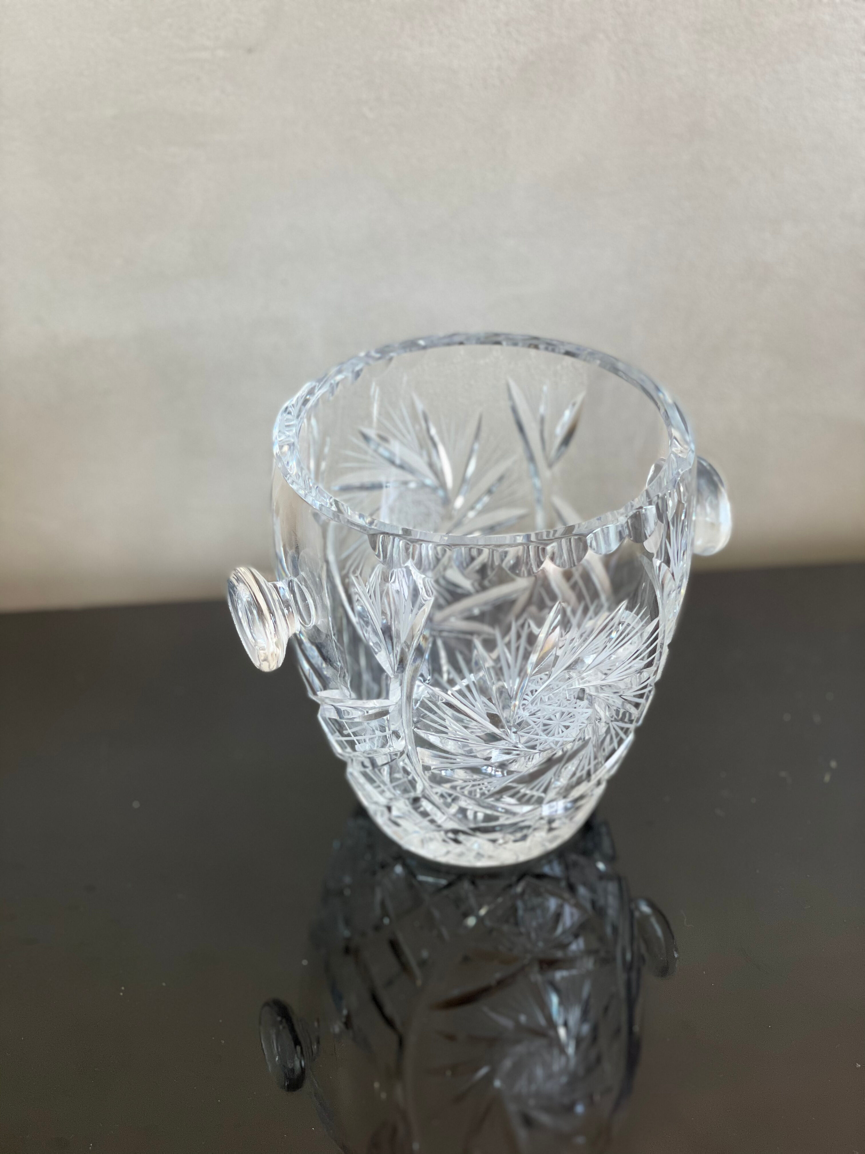 Cut crystal ice bucket