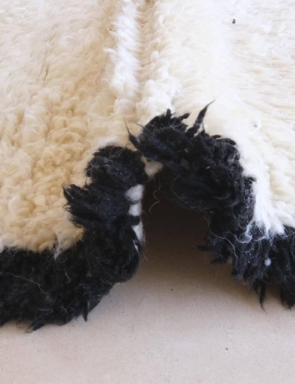 Beni Ouarain White Rug - 170 x 123 cm