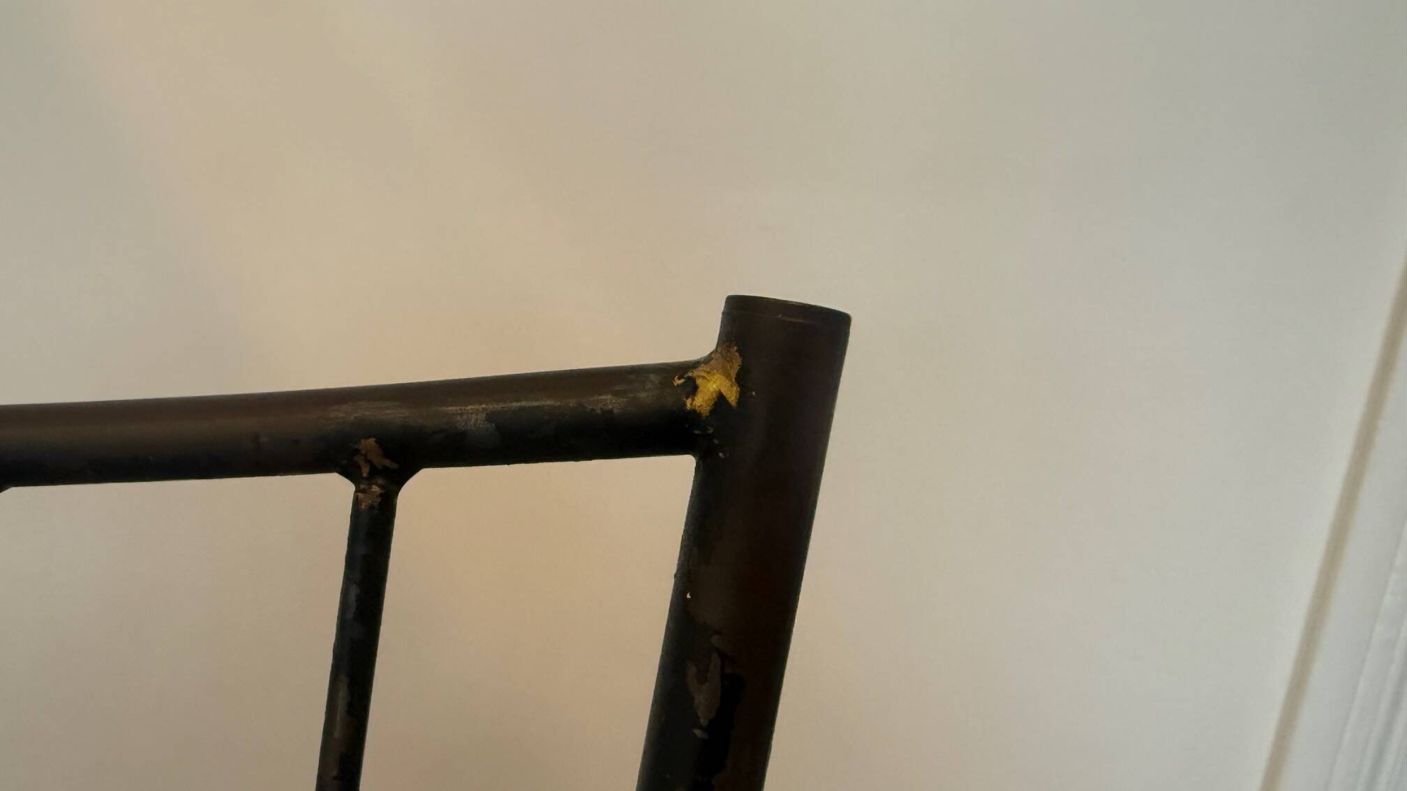 Set of 4 iron chairs