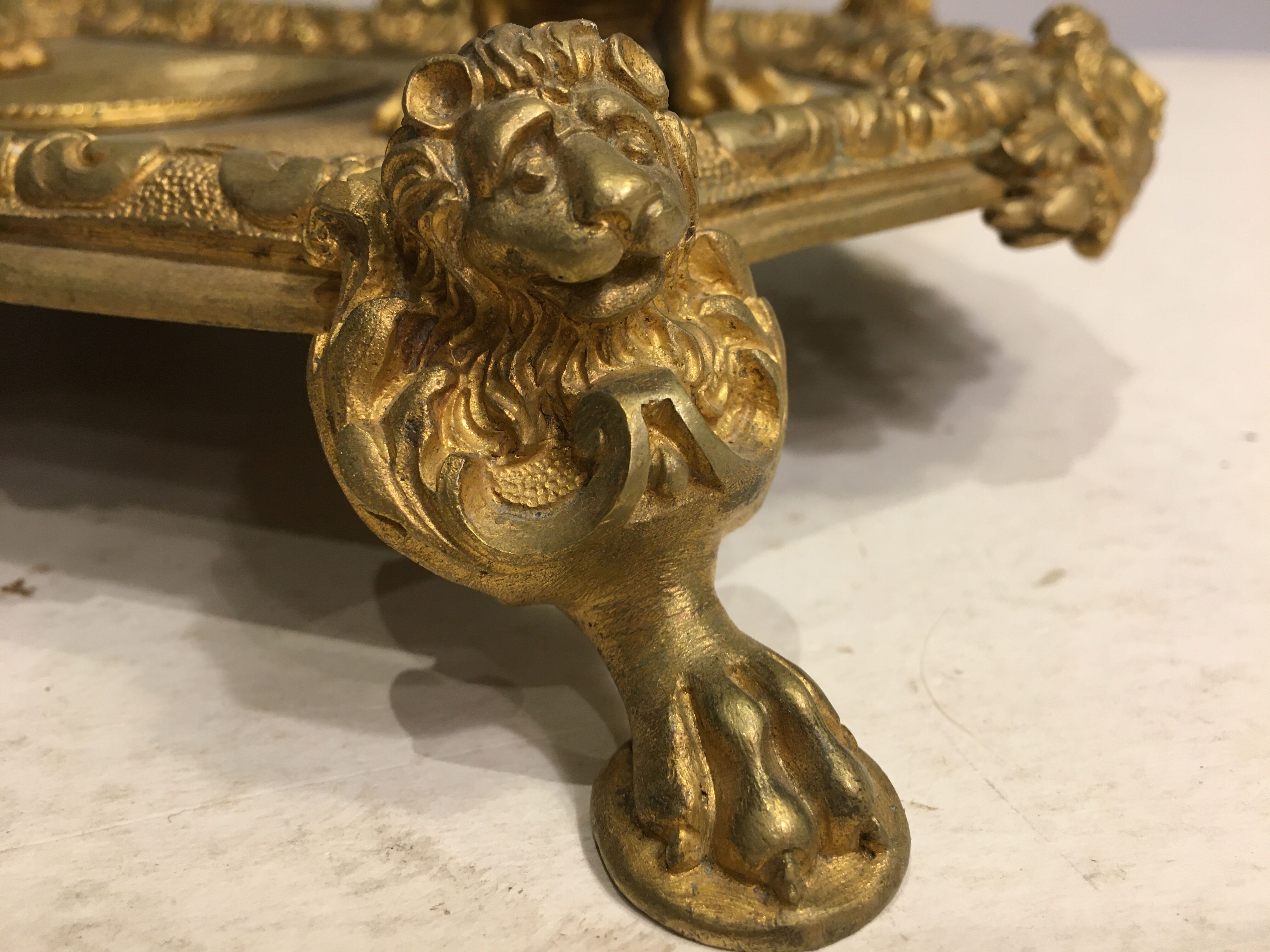 Ink bronze chiseled and gilded 19th