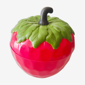 Strawberry ice bucket