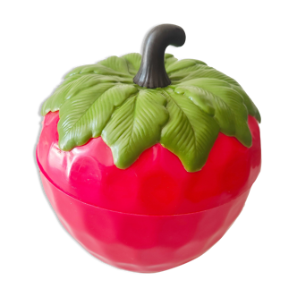 Strawberry ice bucket