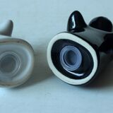 Ceramic salt and pepper shaker hugging ghosts, vintage from the 1980s