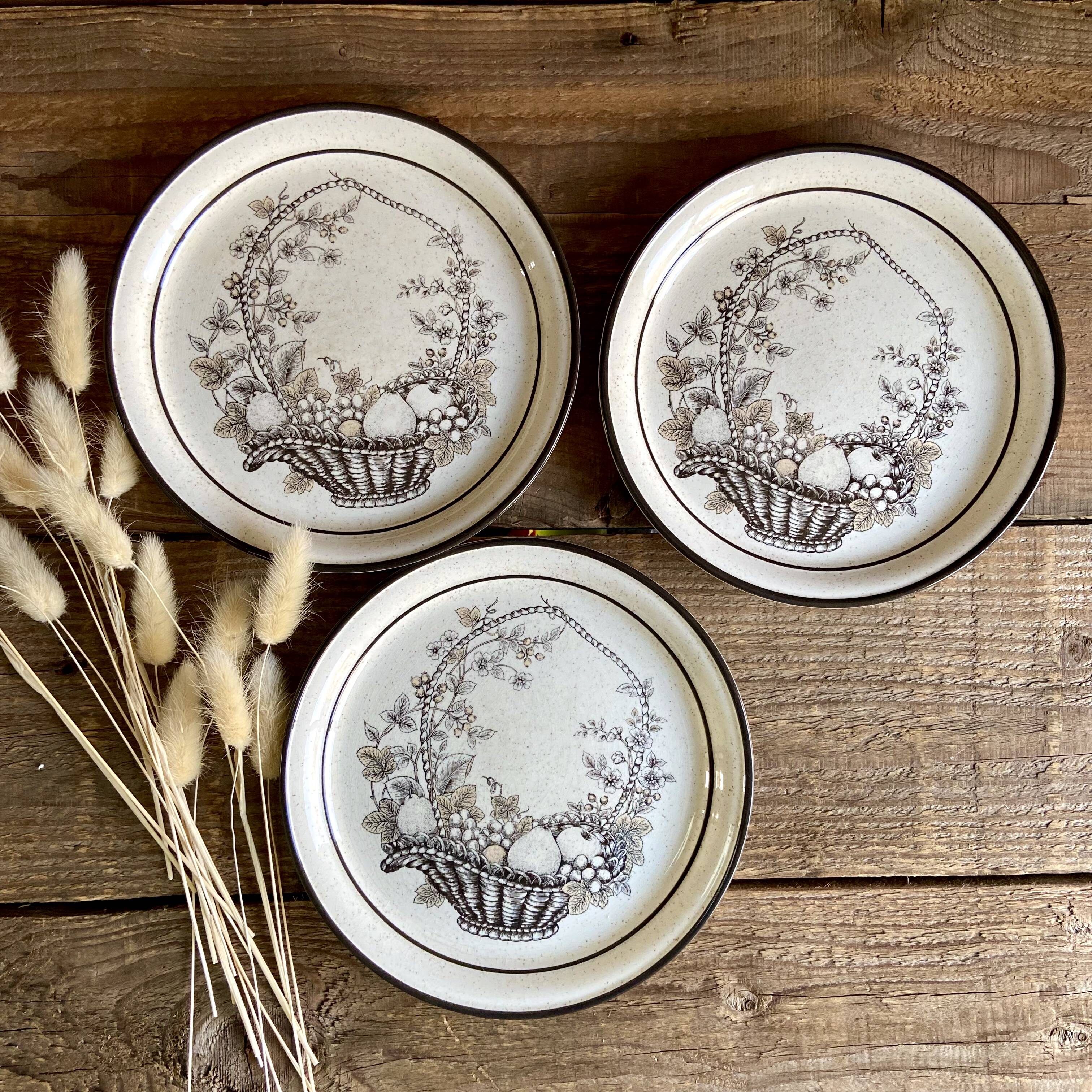 6 vintage arklow ireland dessert plates