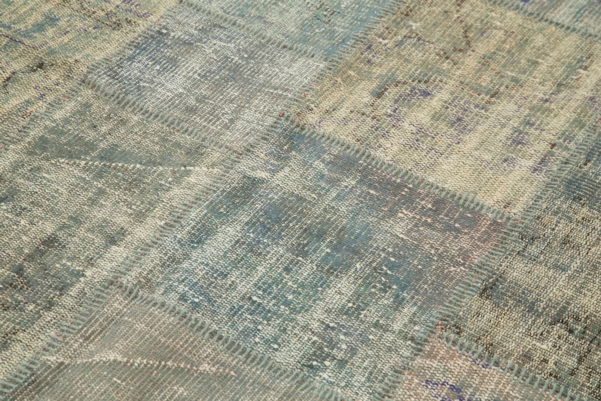 Handwoven Turkish Contemporary 175 cm x 242 cm Grey Patchwork Carpet