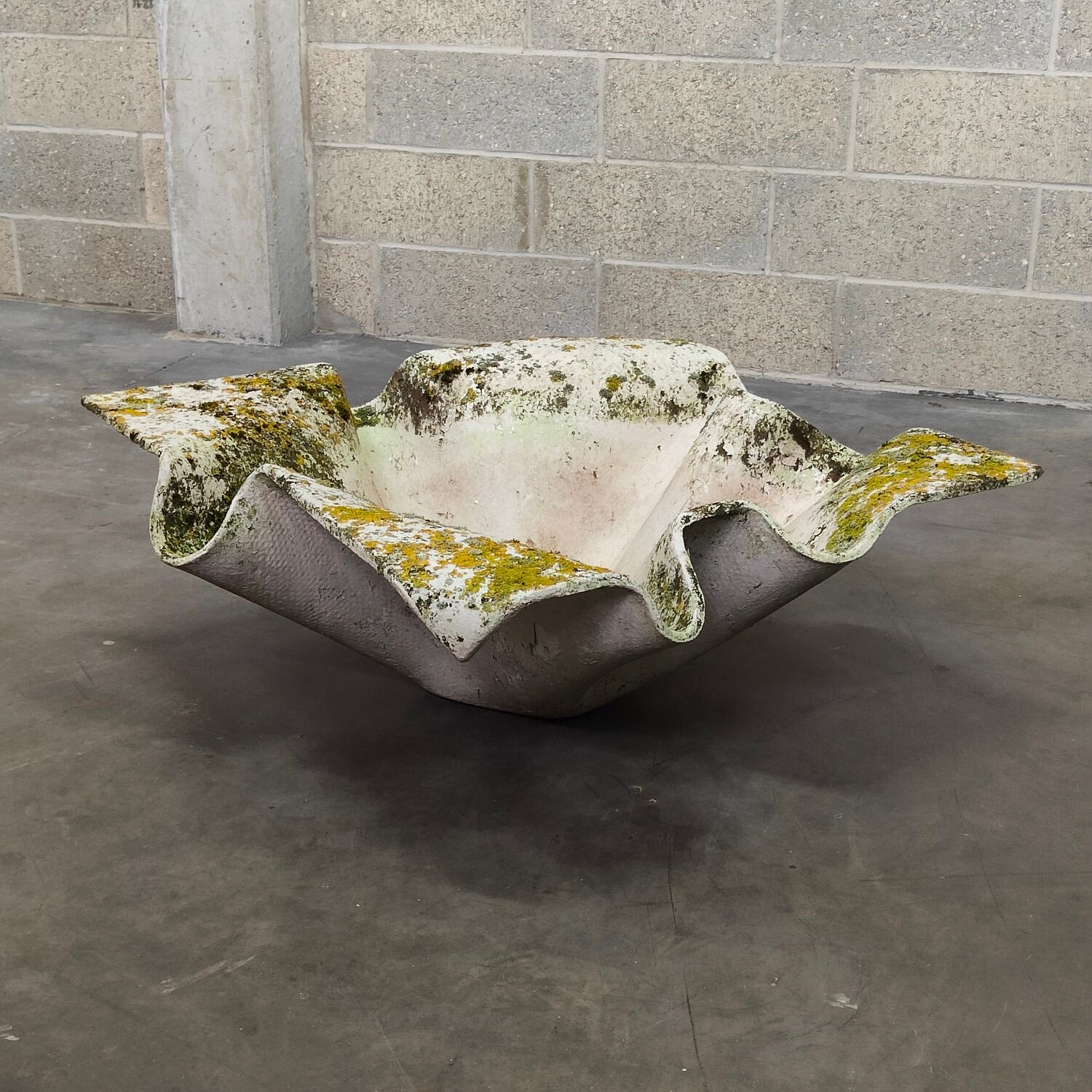 Elephant ear planter or Handkerchief, 1950 period by Willy Guhl