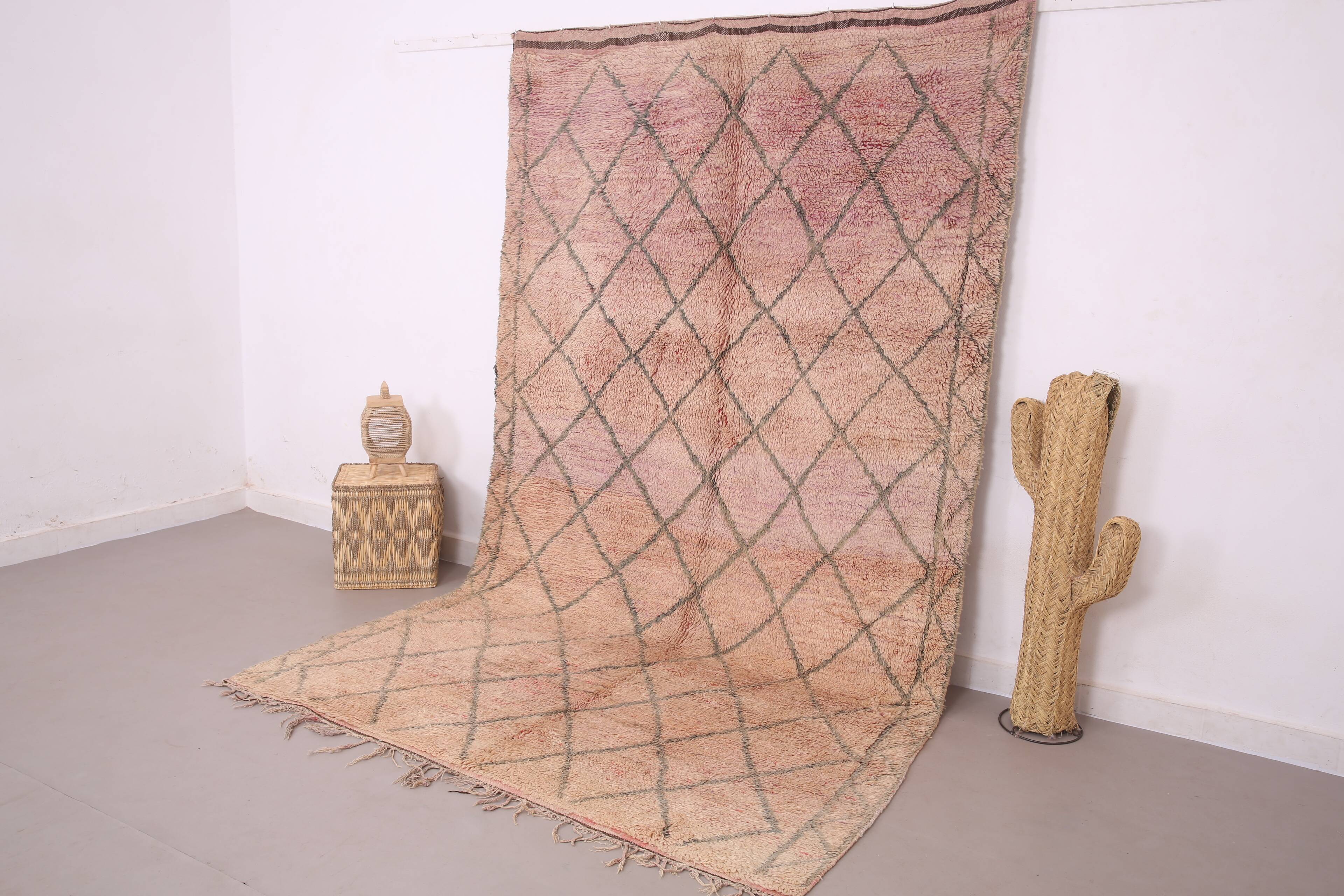 Pink Vintage Handmade Moroccan rug 183 x 313 cm - Berber Wool Rug Authentic