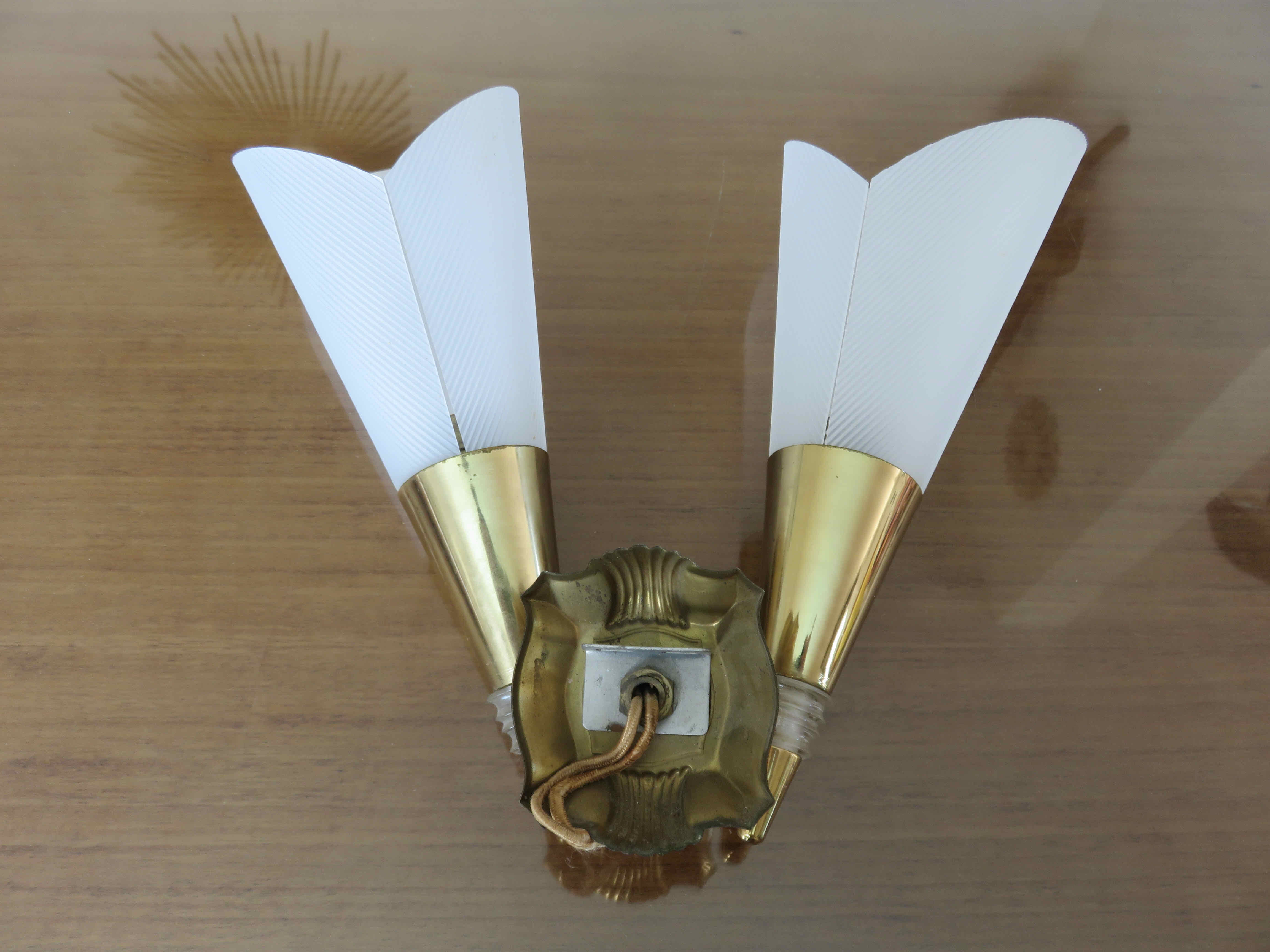 Applique double en perspex et métal doré années 50 60