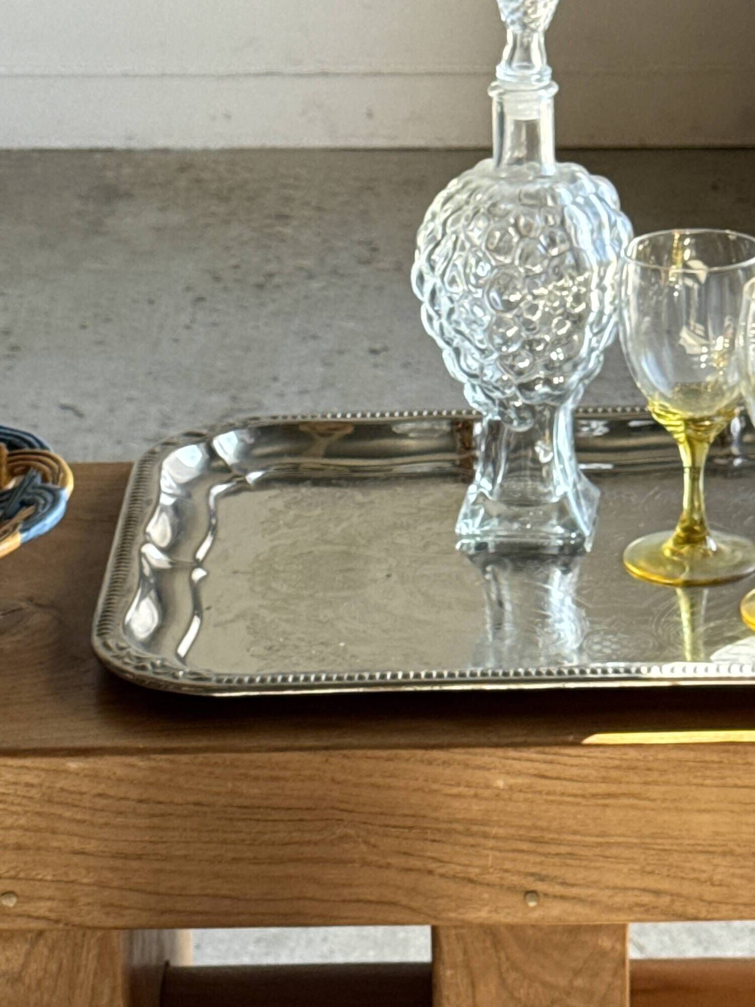 Large vintage silver-plated tray with a floral design in Art Nouveau style L4