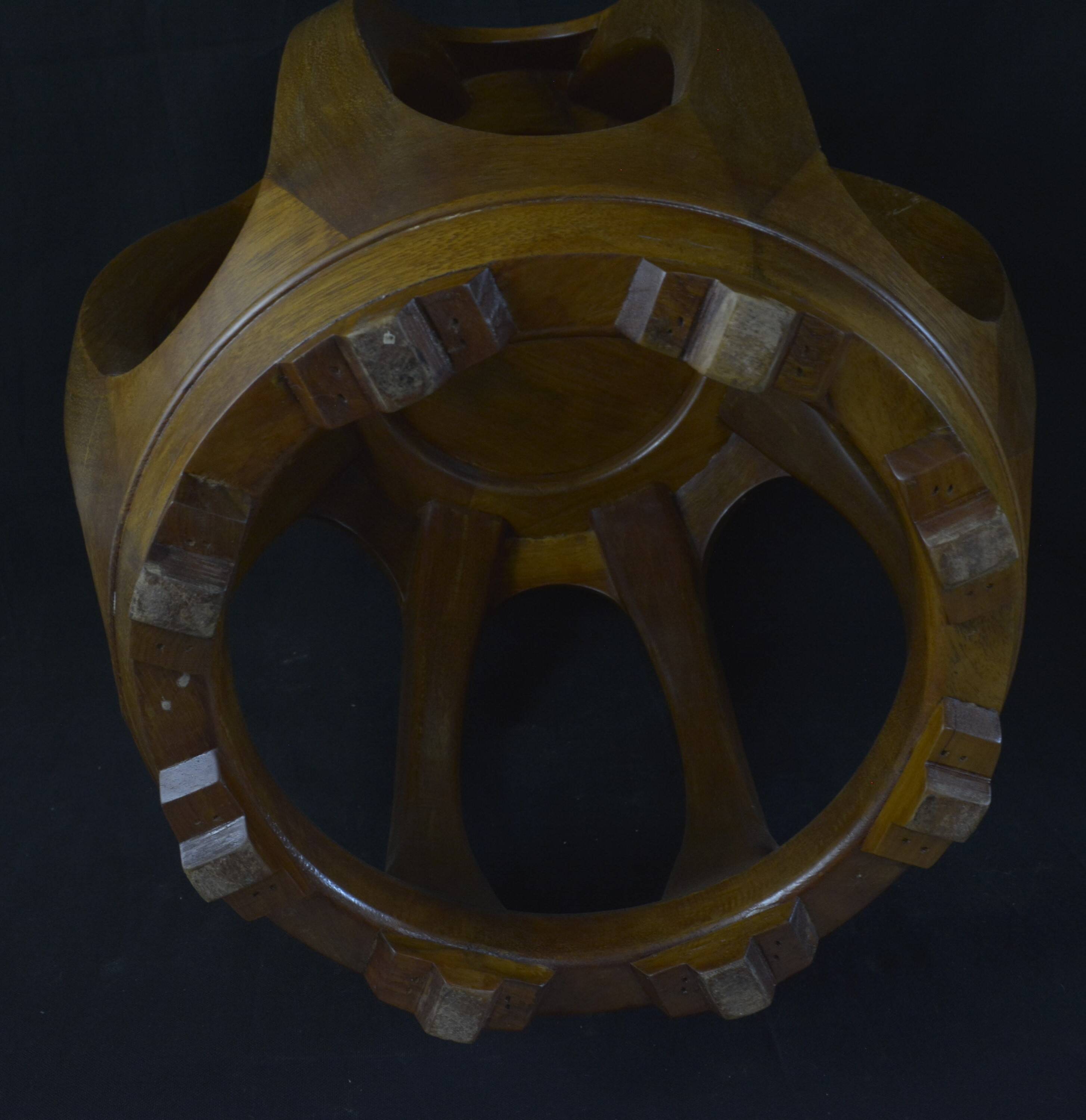 Ovoid solid wood harness