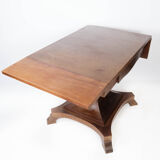 Dining table of mahogany from around the 1920s
