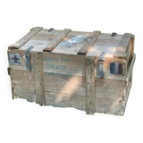 Trunk, natural wood box, very healthy