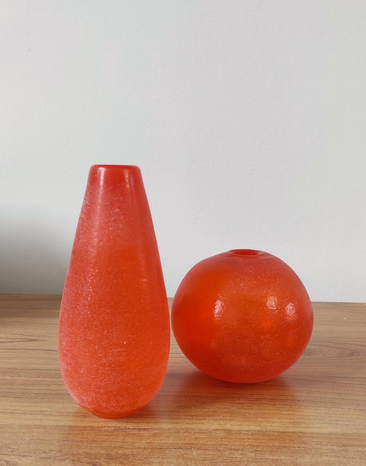 Pair of Murano vases by Seguso - Vintage Corroso glass in orange.