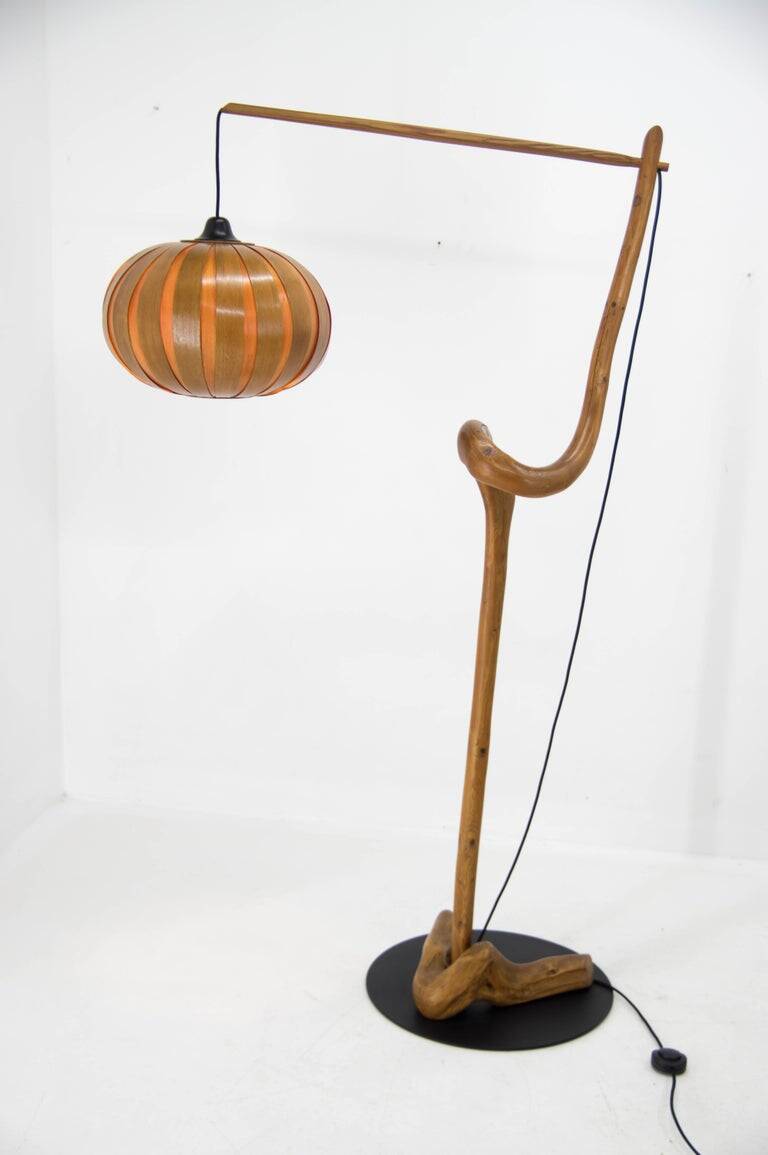 1960s Mid-Century Modern Sculptural Wooden and Veneer Floor Lamp