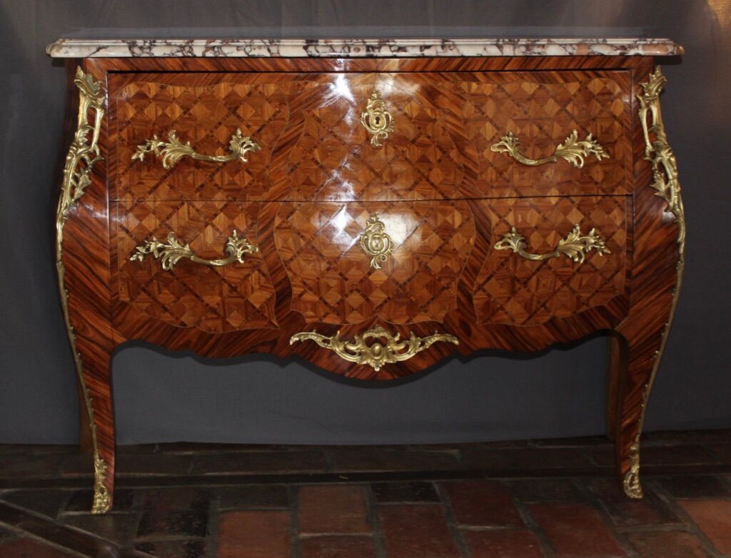 Louis XV style chest of drawers in cube marquetry