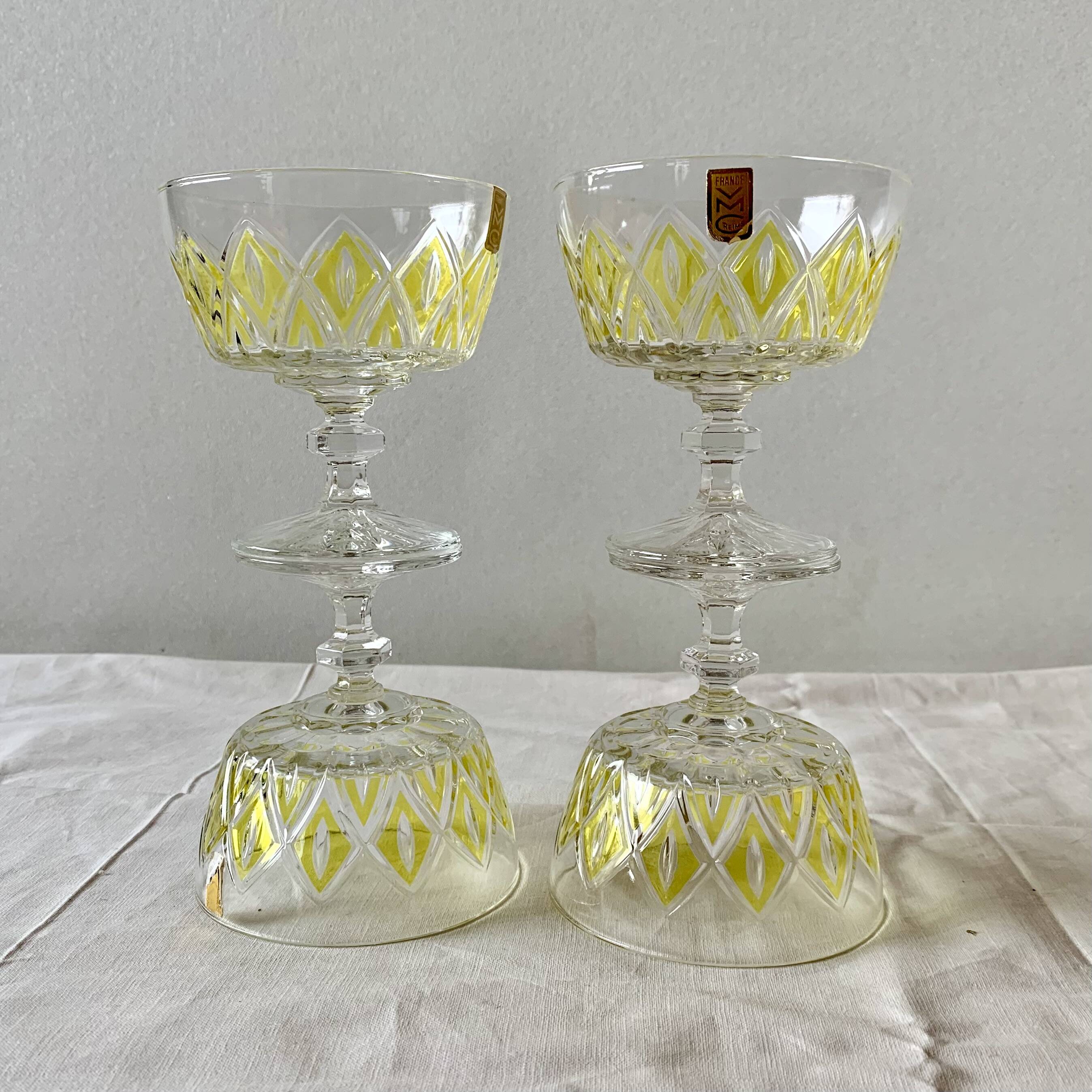 Set of 12 glasses - VMC Reims Arlequin champagne glasses - yellow decor