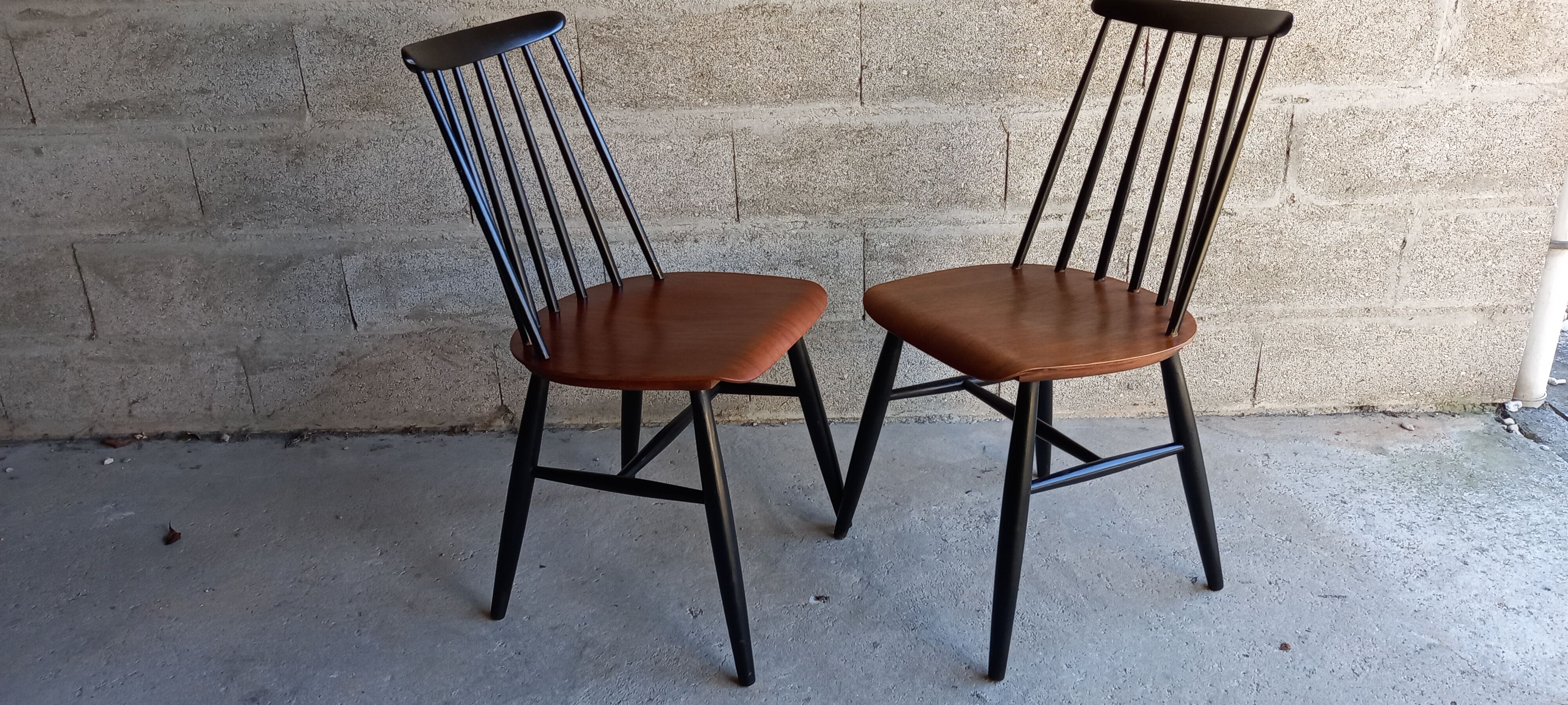 Chaises fanett d'Ilmari Tapiovaara