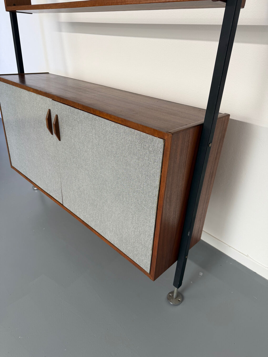 Wall shelf in wood, suspended furniture, French design from the 60s, vintage.