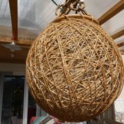 Suspension vintage boule rotin et ficelle