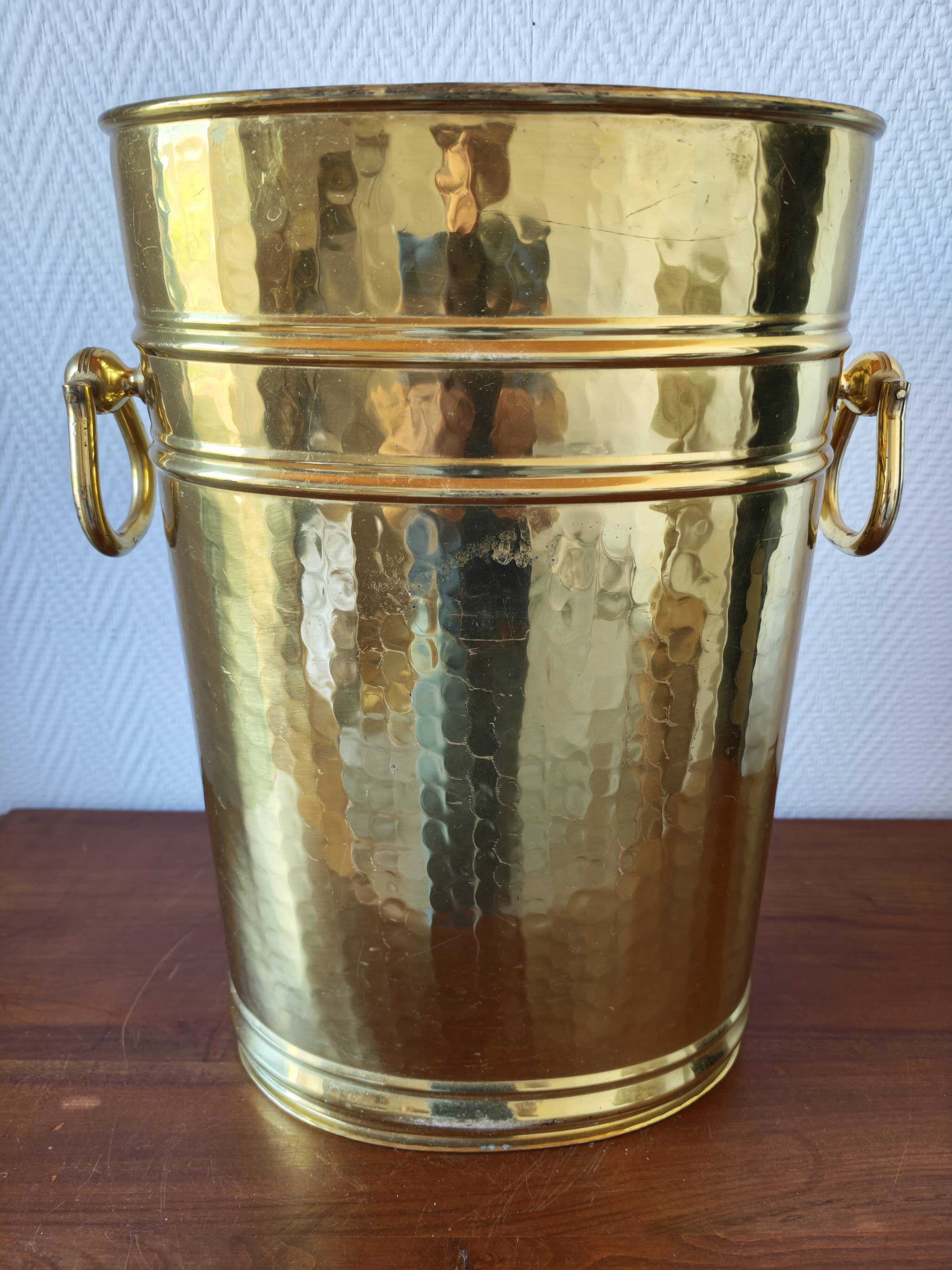 Vintage hammered brass umbrella stand – 1970s-80s