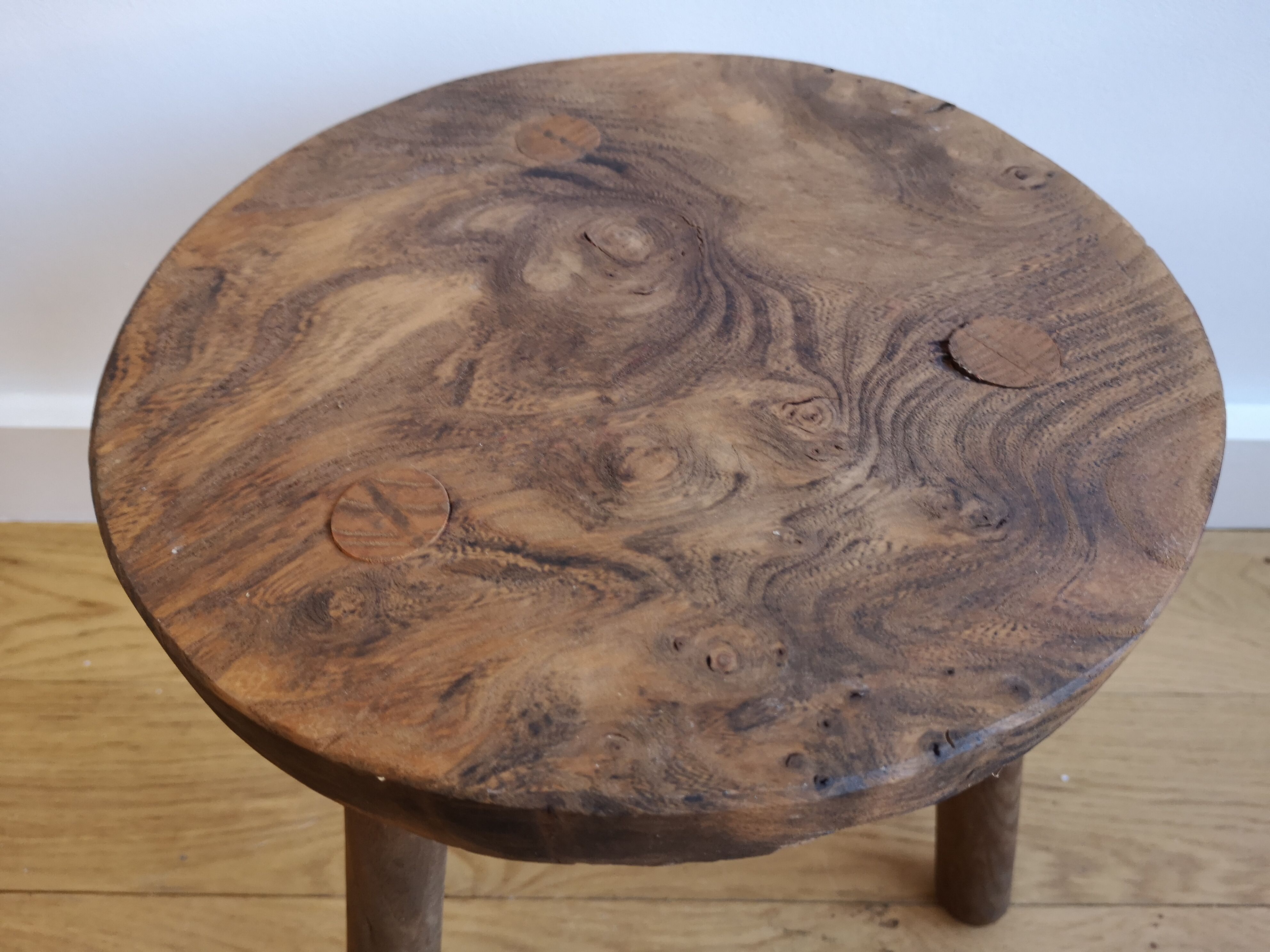 Dark wood tripod stab