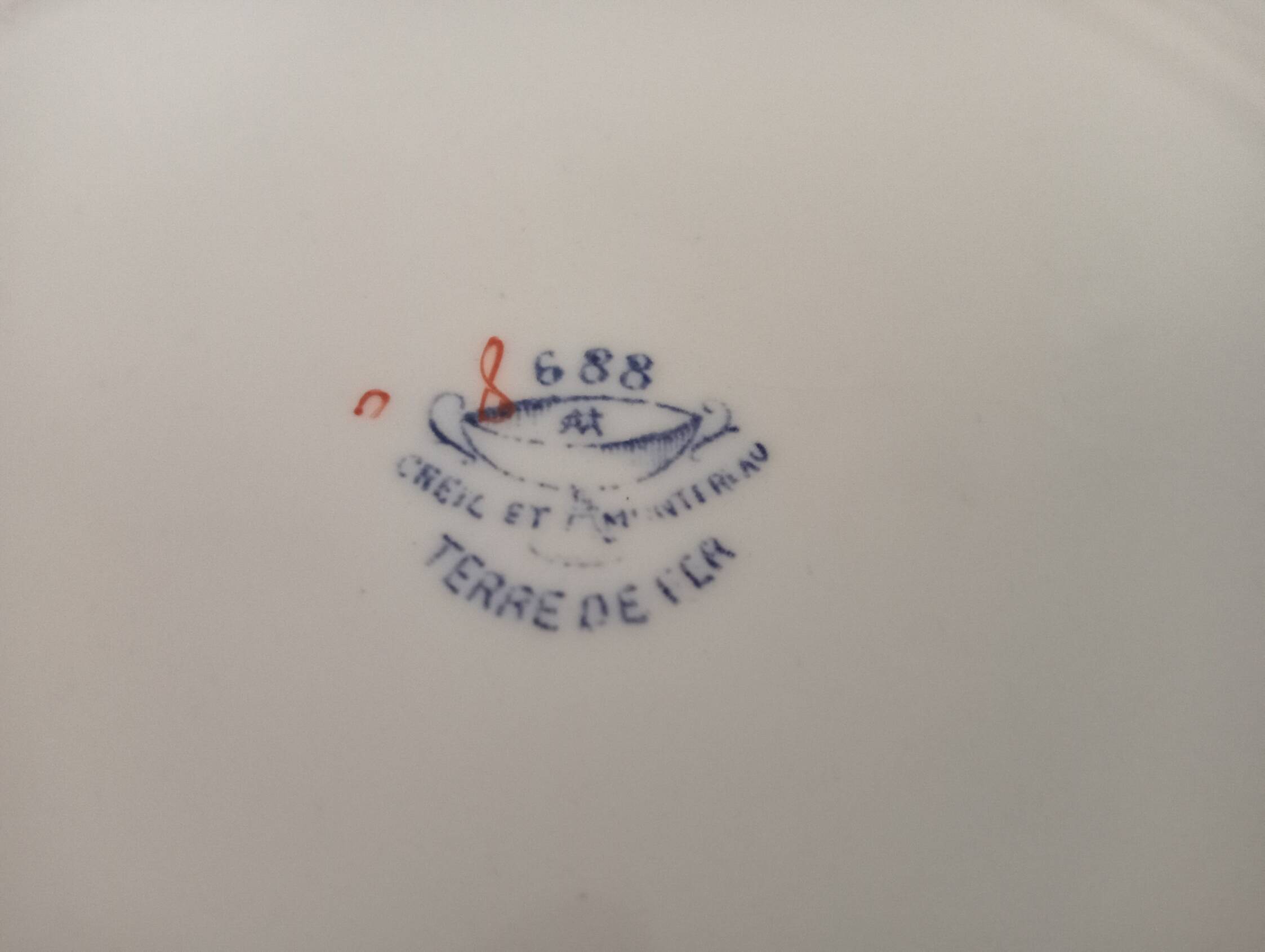 Deep dish Creil and Montereau