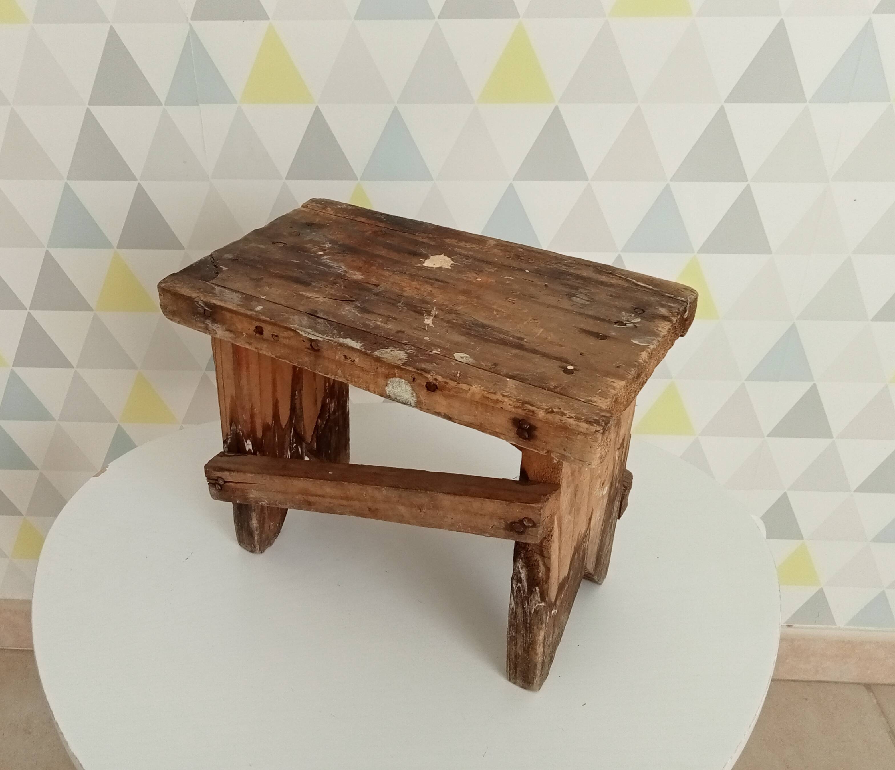 Tabouret, marche pied campagnard ancien