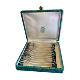 12 dessert forks, cake