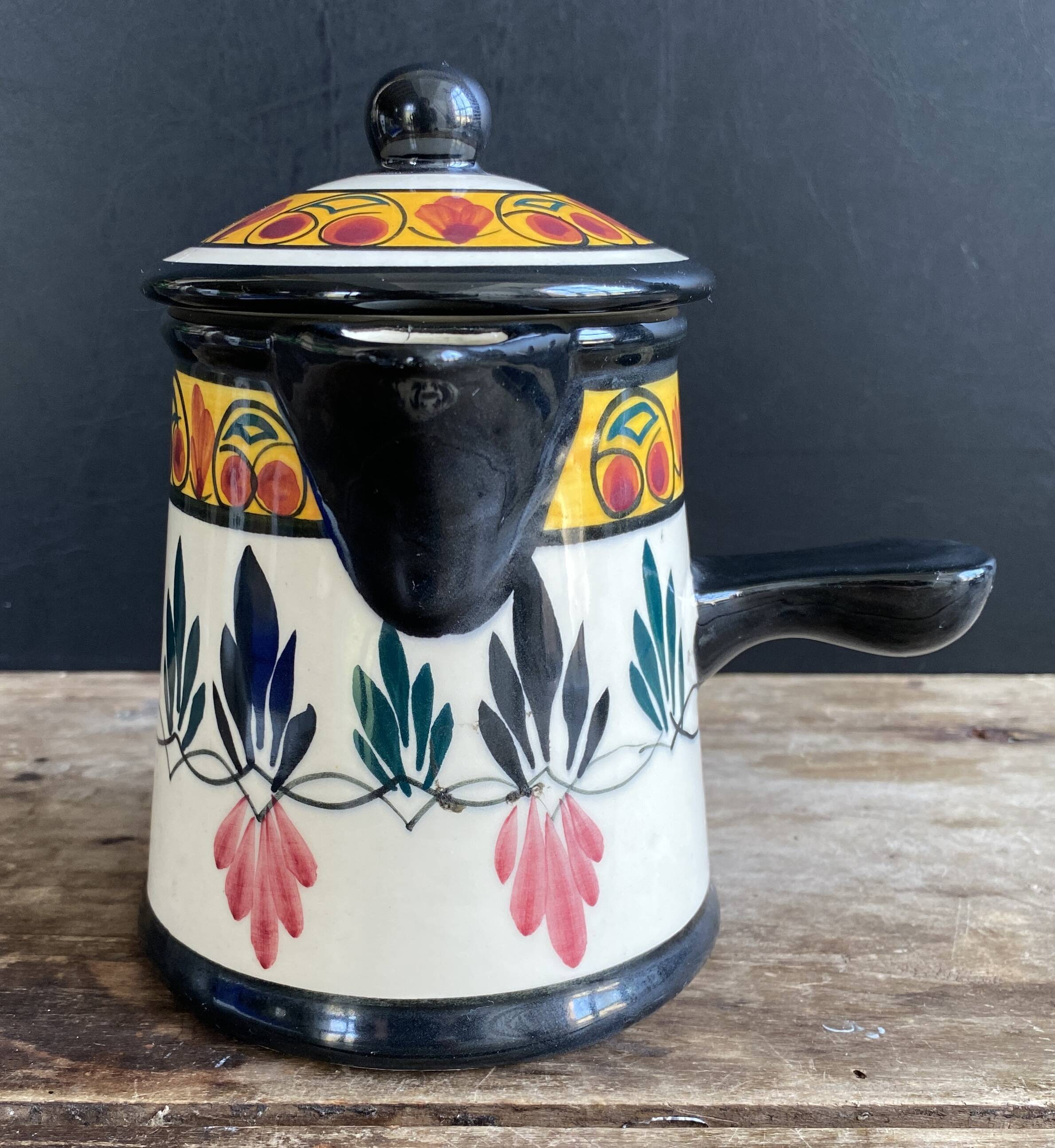 Superb authentic jug / chocolate pot from the Saint-Jean factory.
