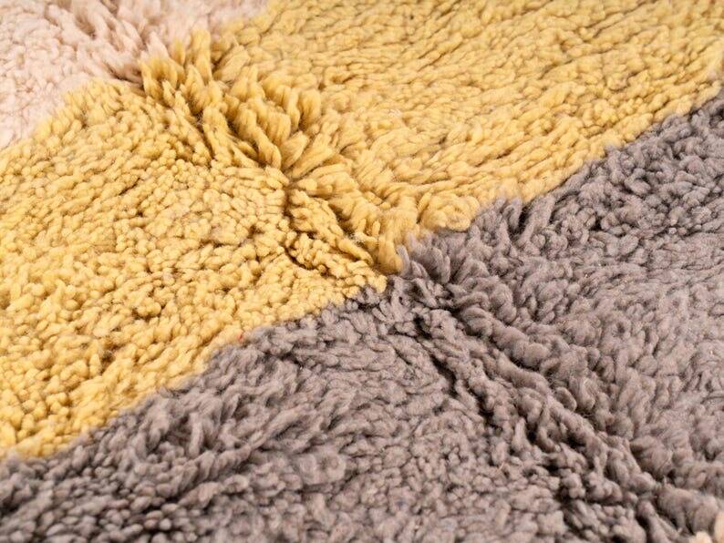 Berber wool rug with colourful patterns, size 150/250 cm.