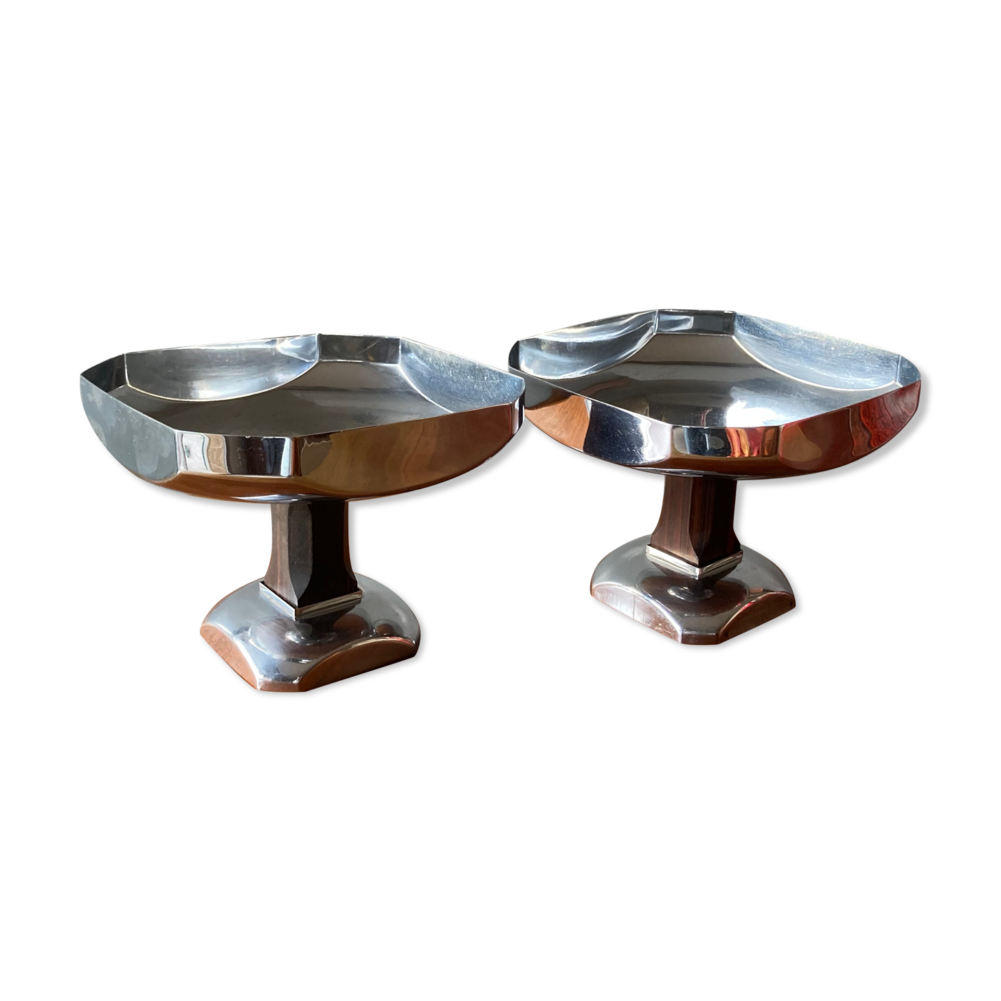 Pair of standing cups in chrome-plated metal and Rosewood from Rio, French work of the Art Deco period