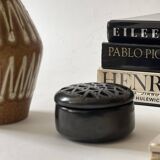 Empty pocket with black ceramic lid, Mexico 1980