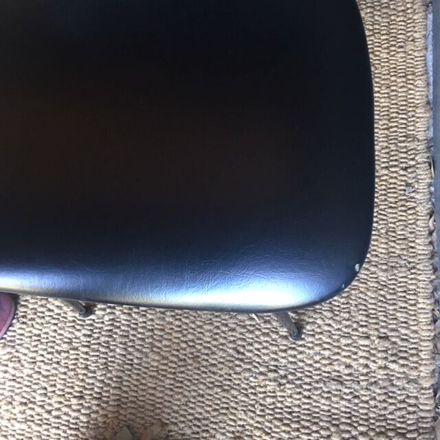 Chair skai black spirit ant