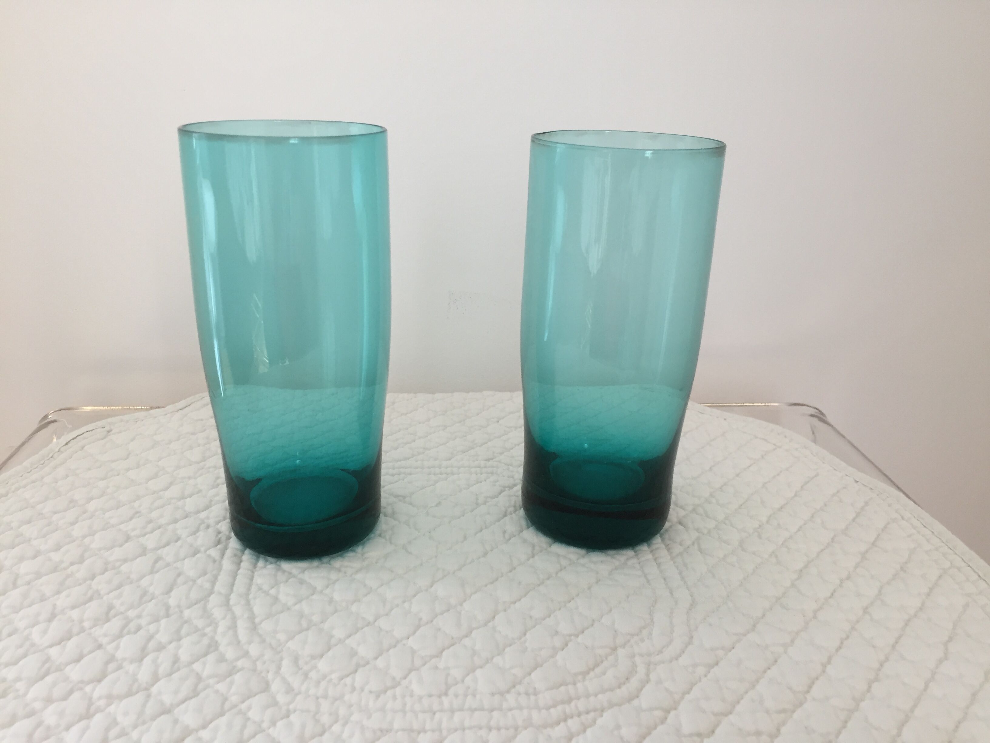 Orangeade  serving pitcher and 6 glasses 60