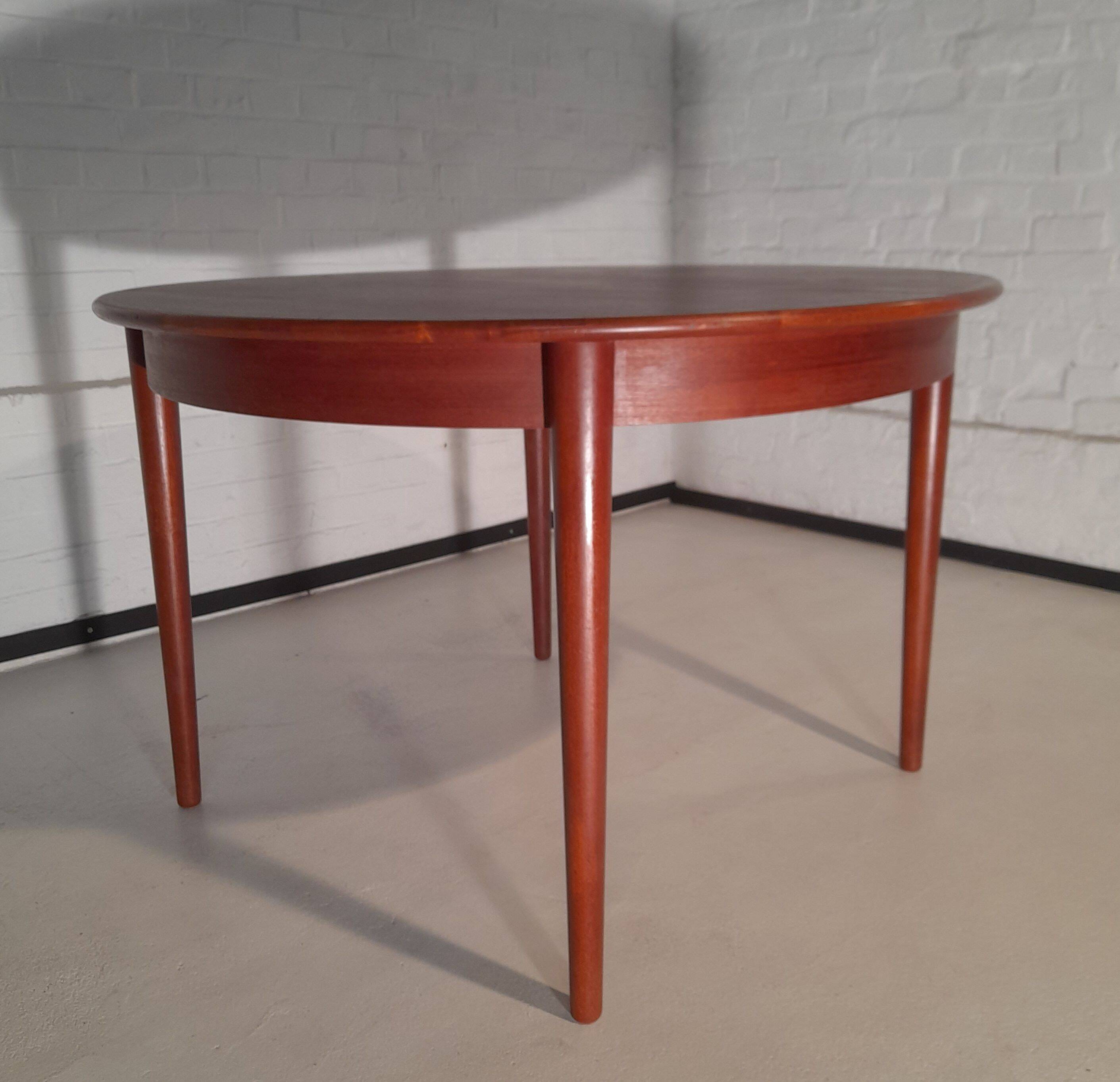 Table à manger scandinave en teck vintage