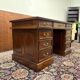 Bureau anglais classique avec cuir vert