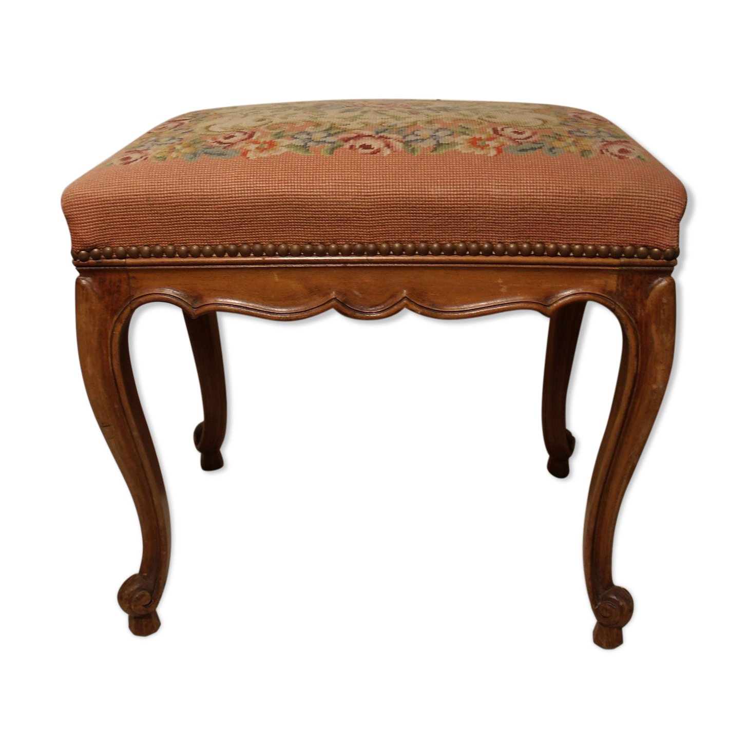 Piano bench bench bench end of bed