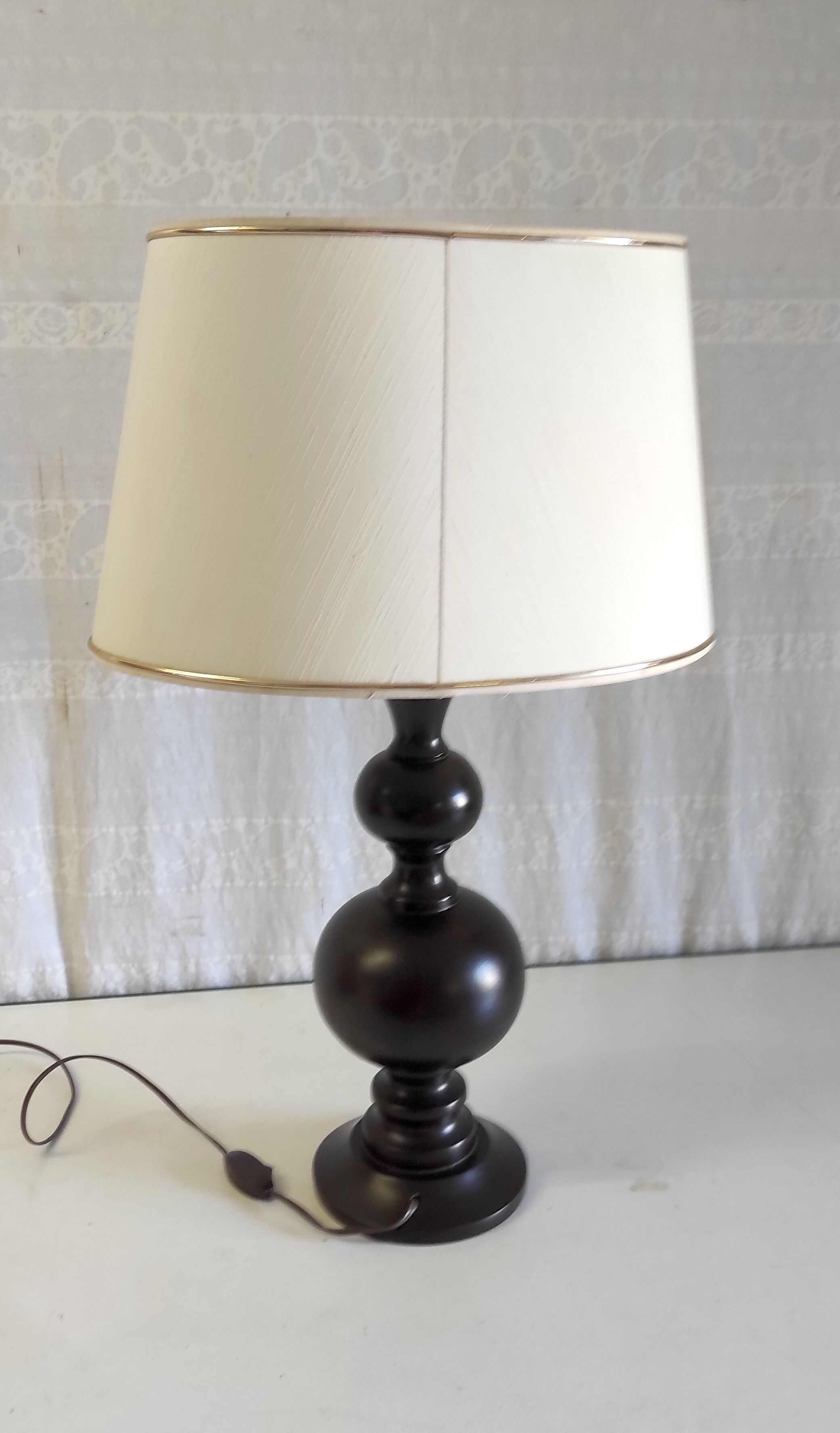 Turned wooden table lamp – 80s