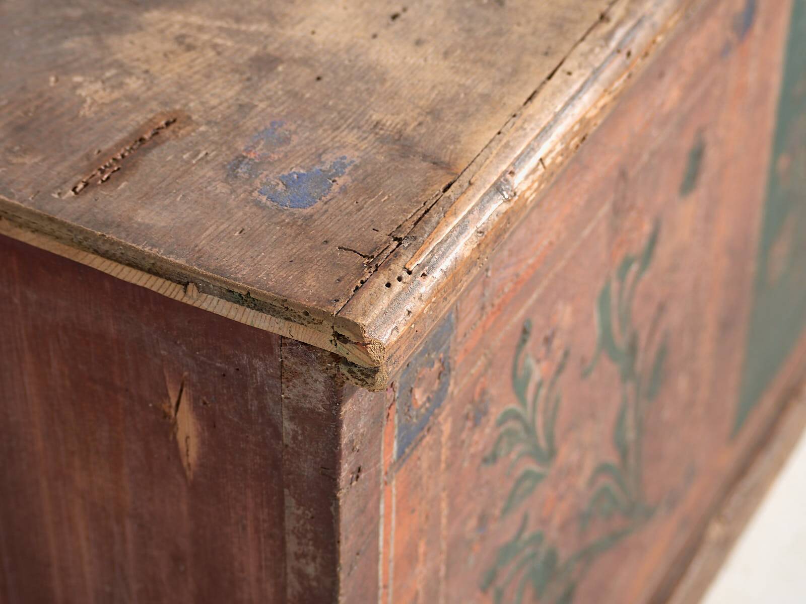 Antique trunk with floral motifs (c.1920) #24