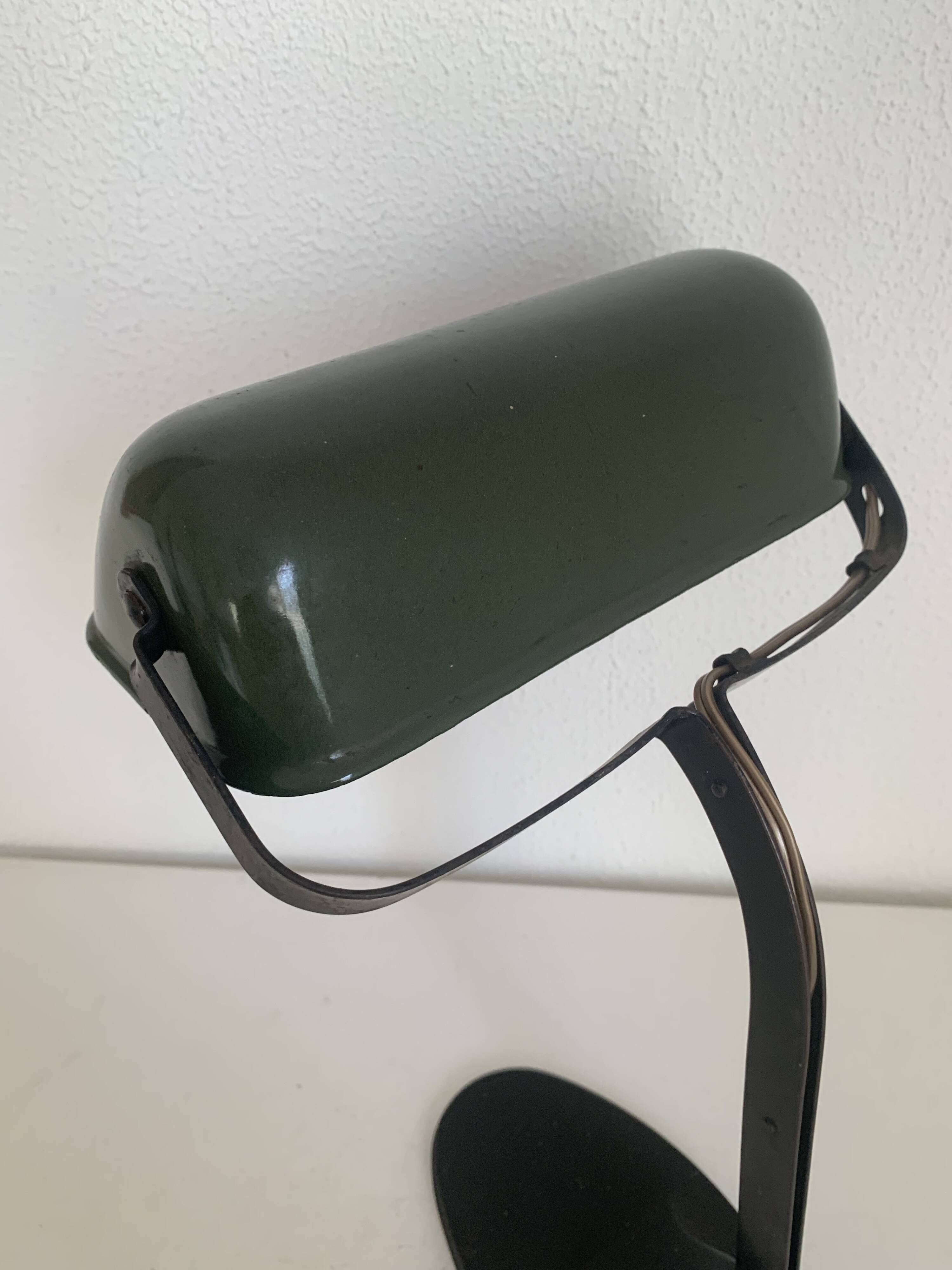 Vintage 1930s Viktoria enamelled cast iron Bauhaus lamp - 40 cm