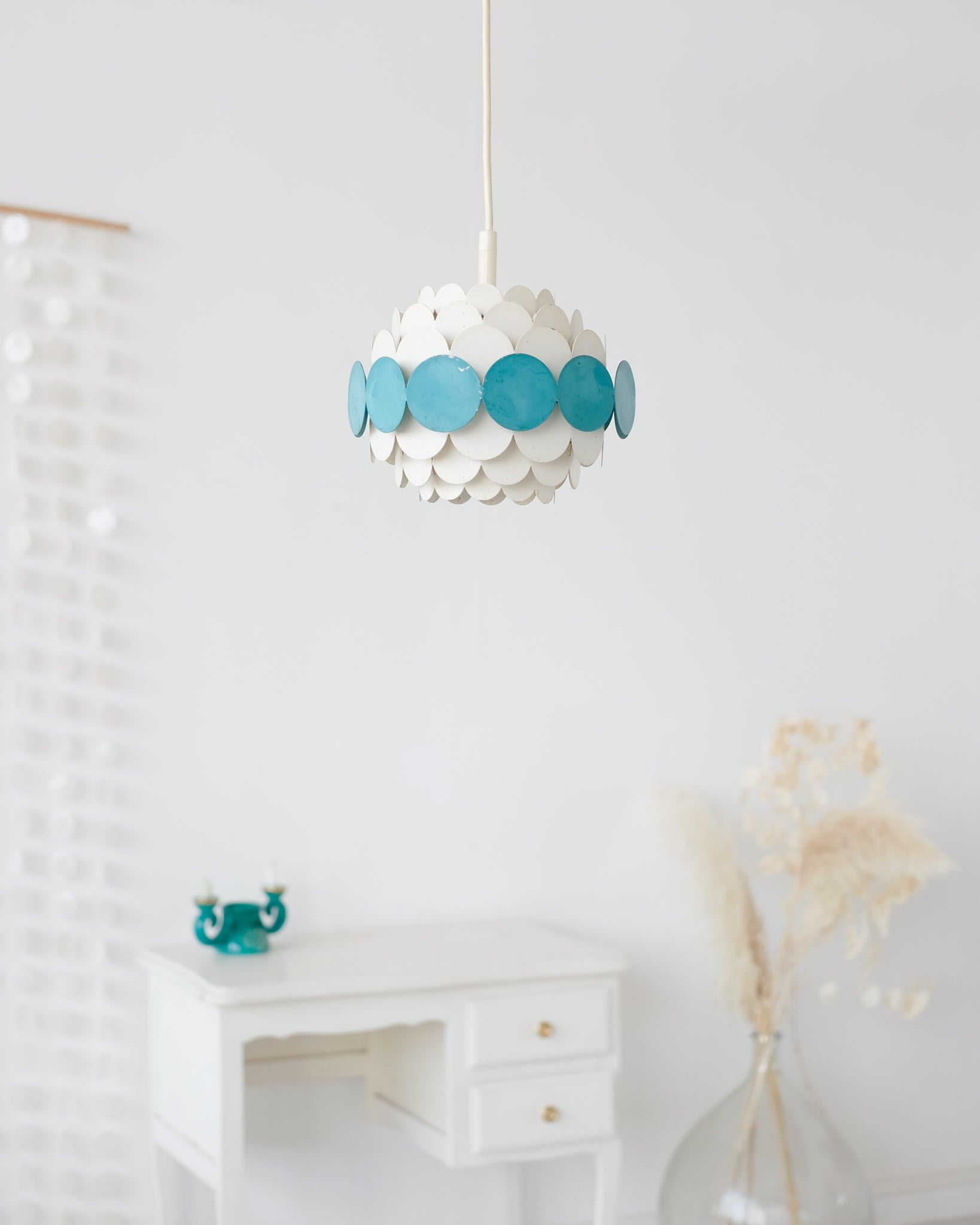 Vintage pendant lamp in white and green metal