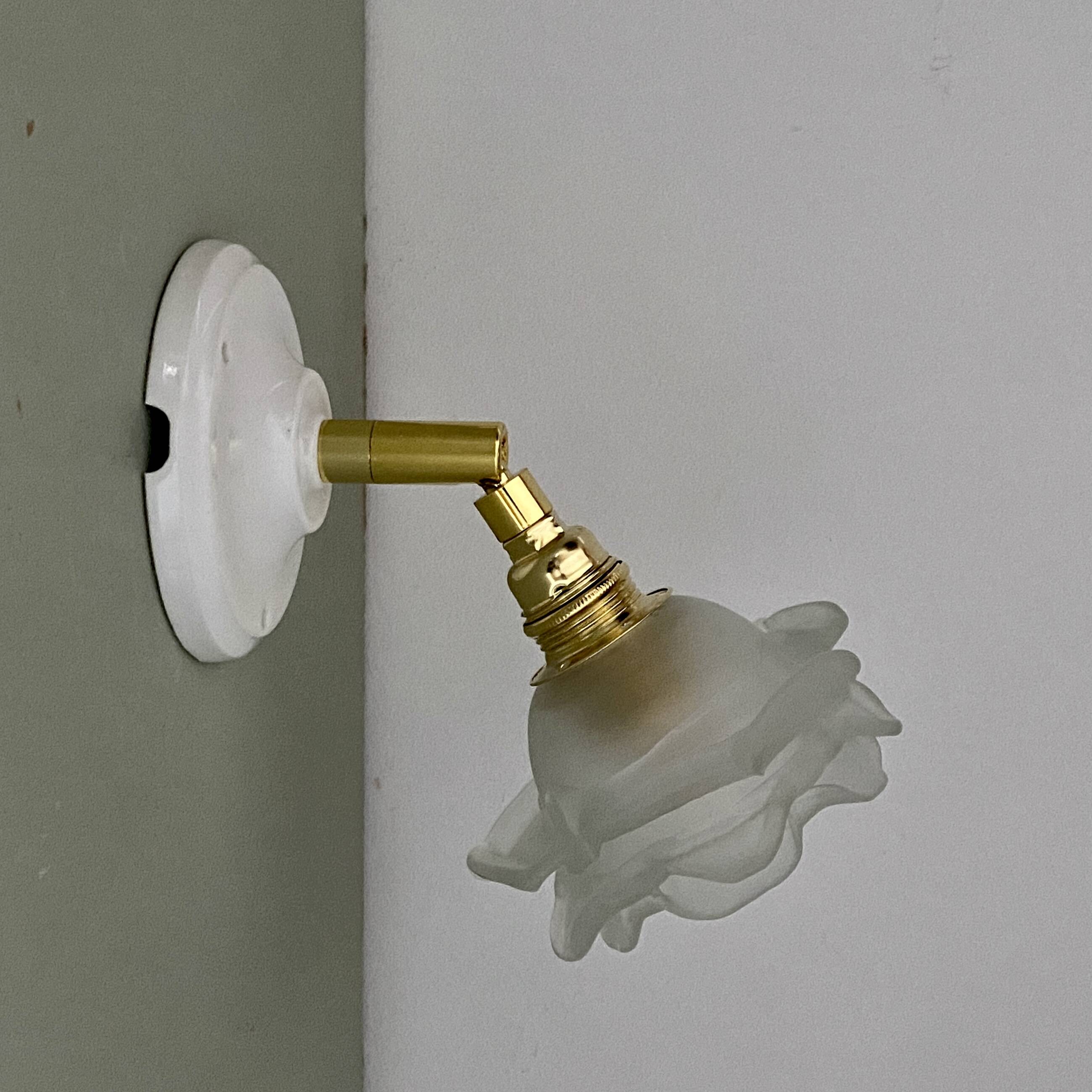 Vintage tulip wall lamp in frosted glass in the shape of a flower