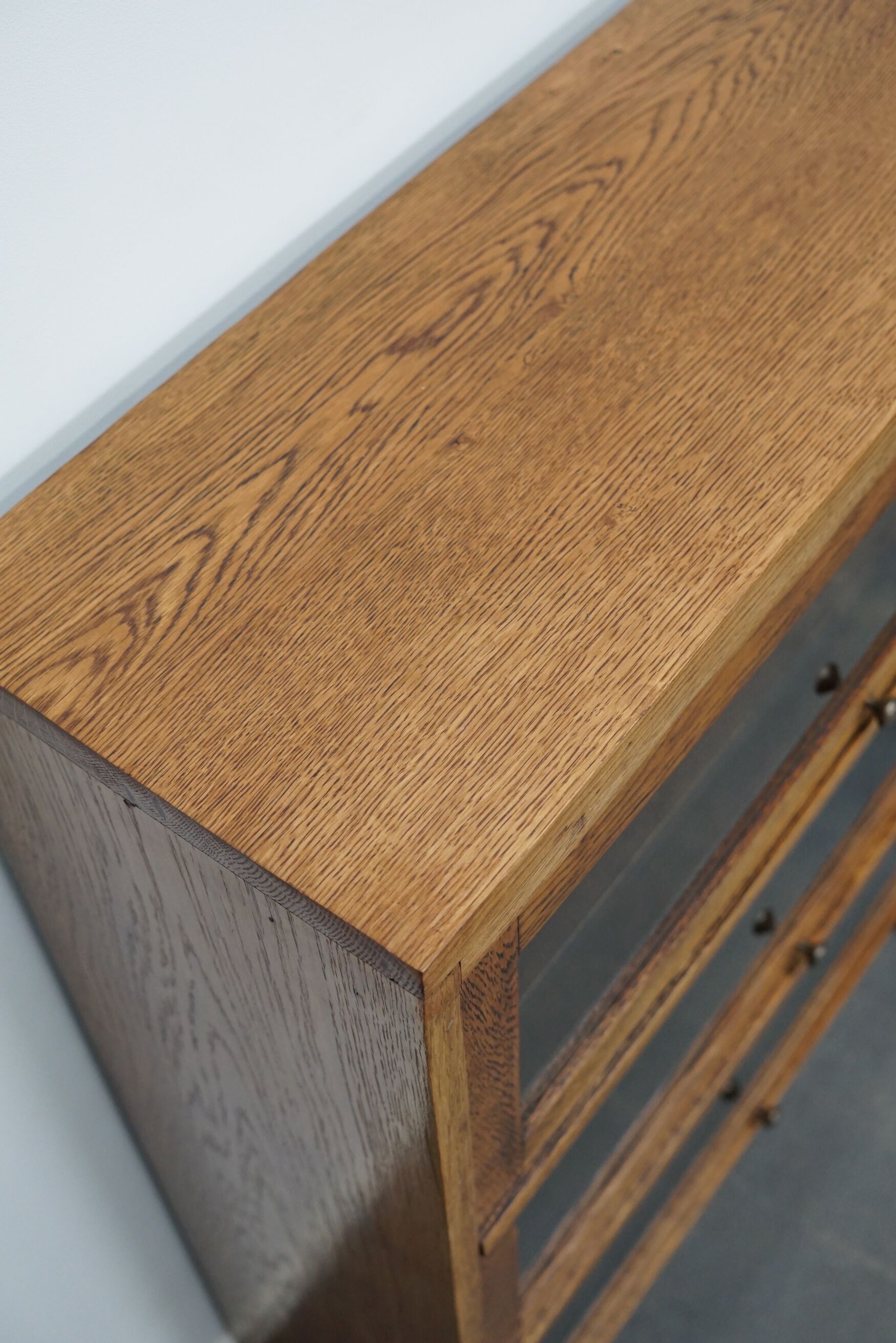 German Oak Bookcase with Folding Doors In Style of Globe Wernicke, ca 1930s