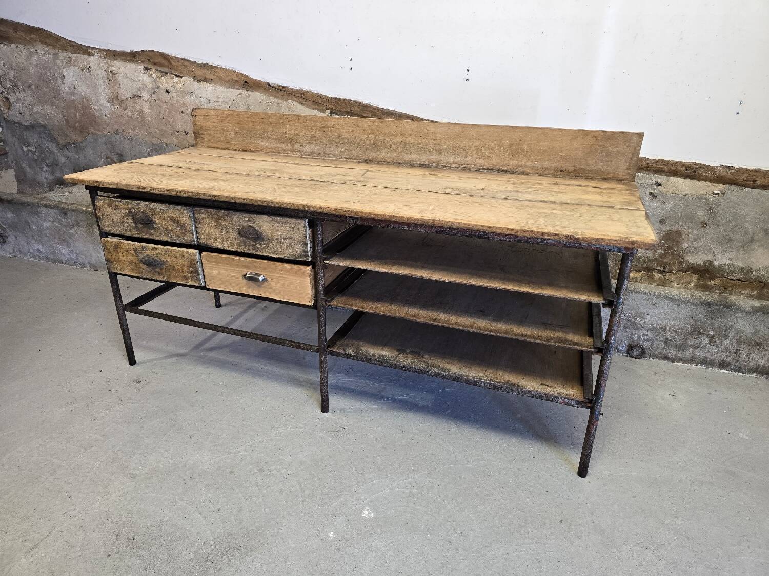 Baker's table circa 1940