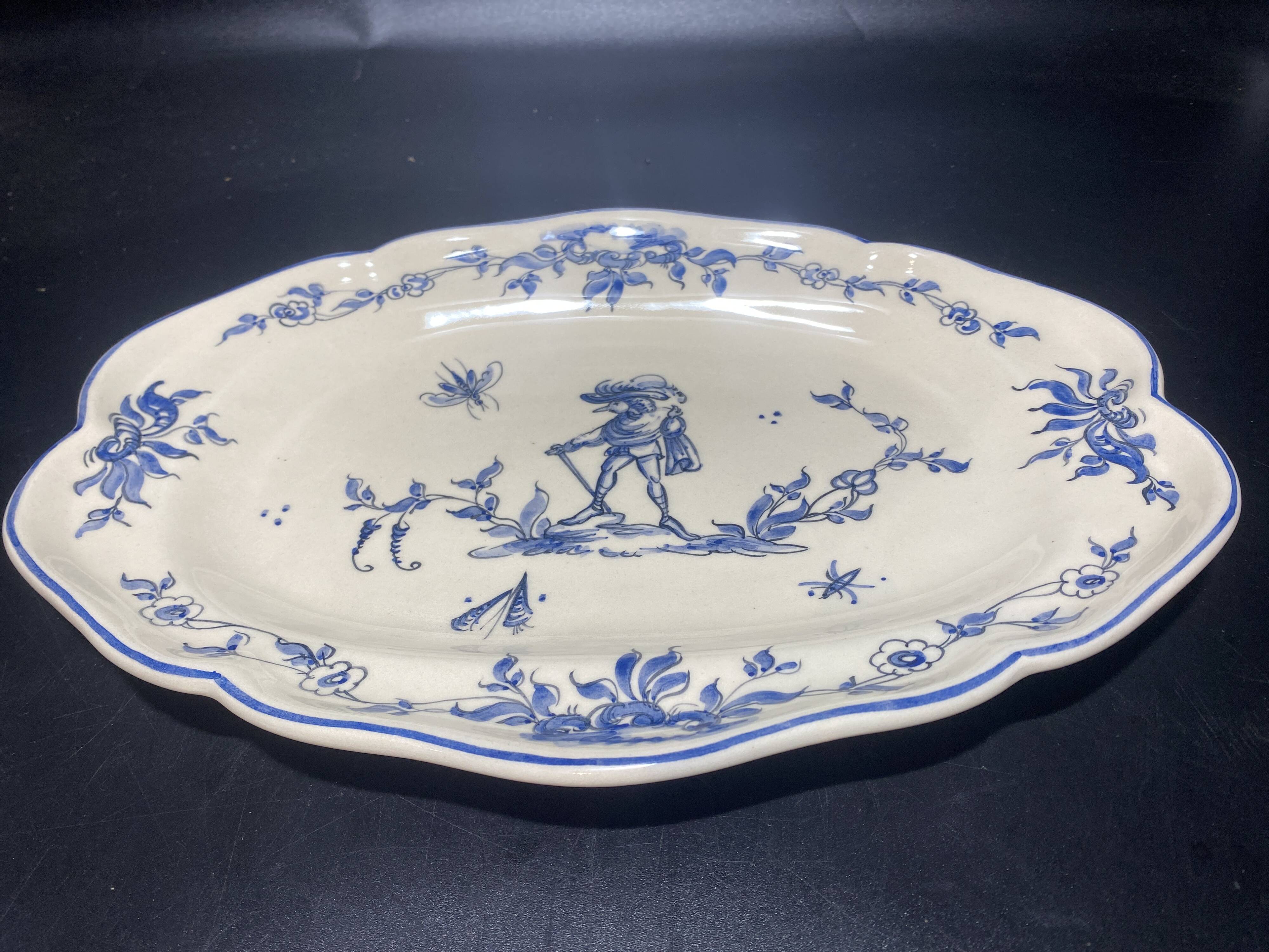Decorative ceramic dish