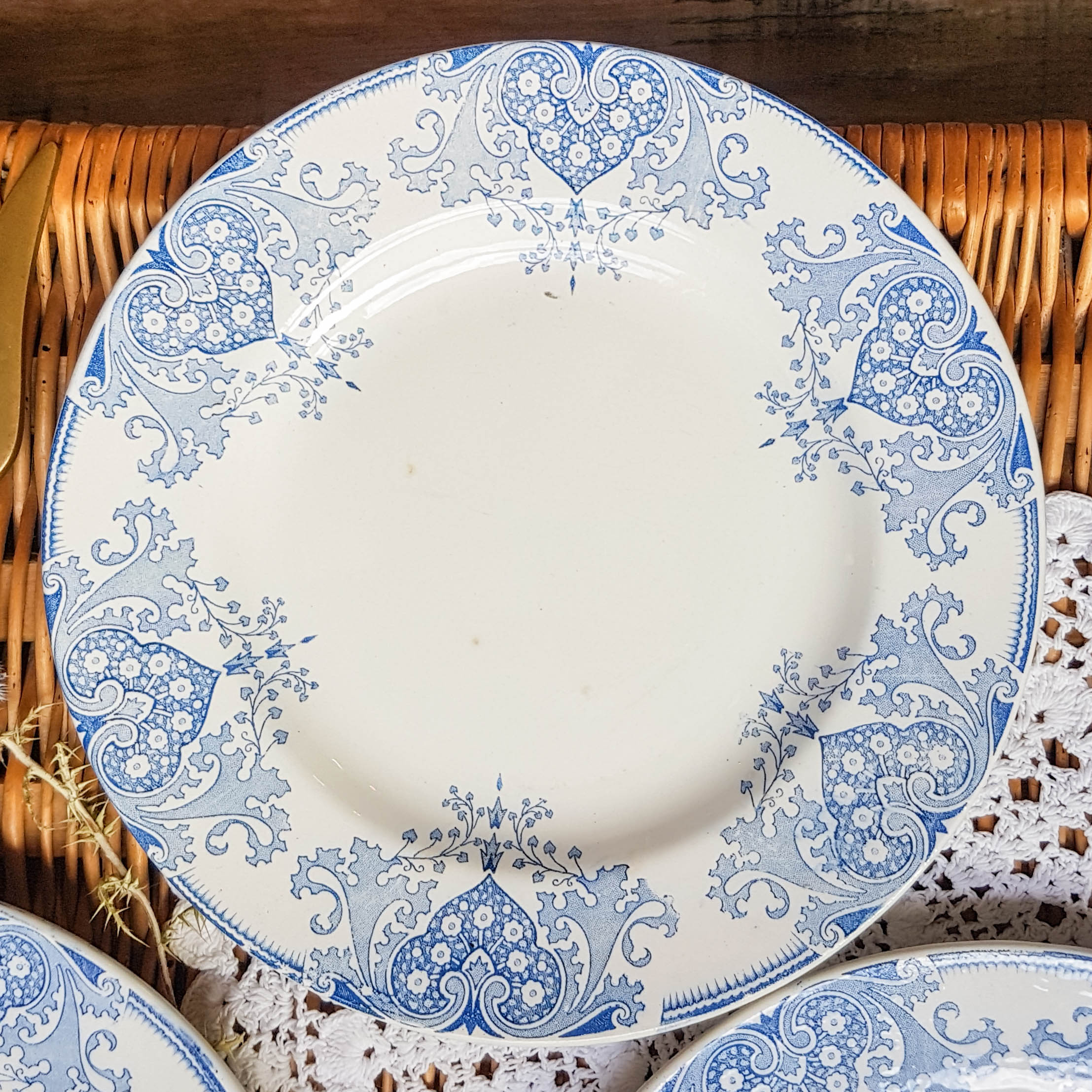 Set of 4 large flat plates iron earth k-g luneville model "mauresque" 1890