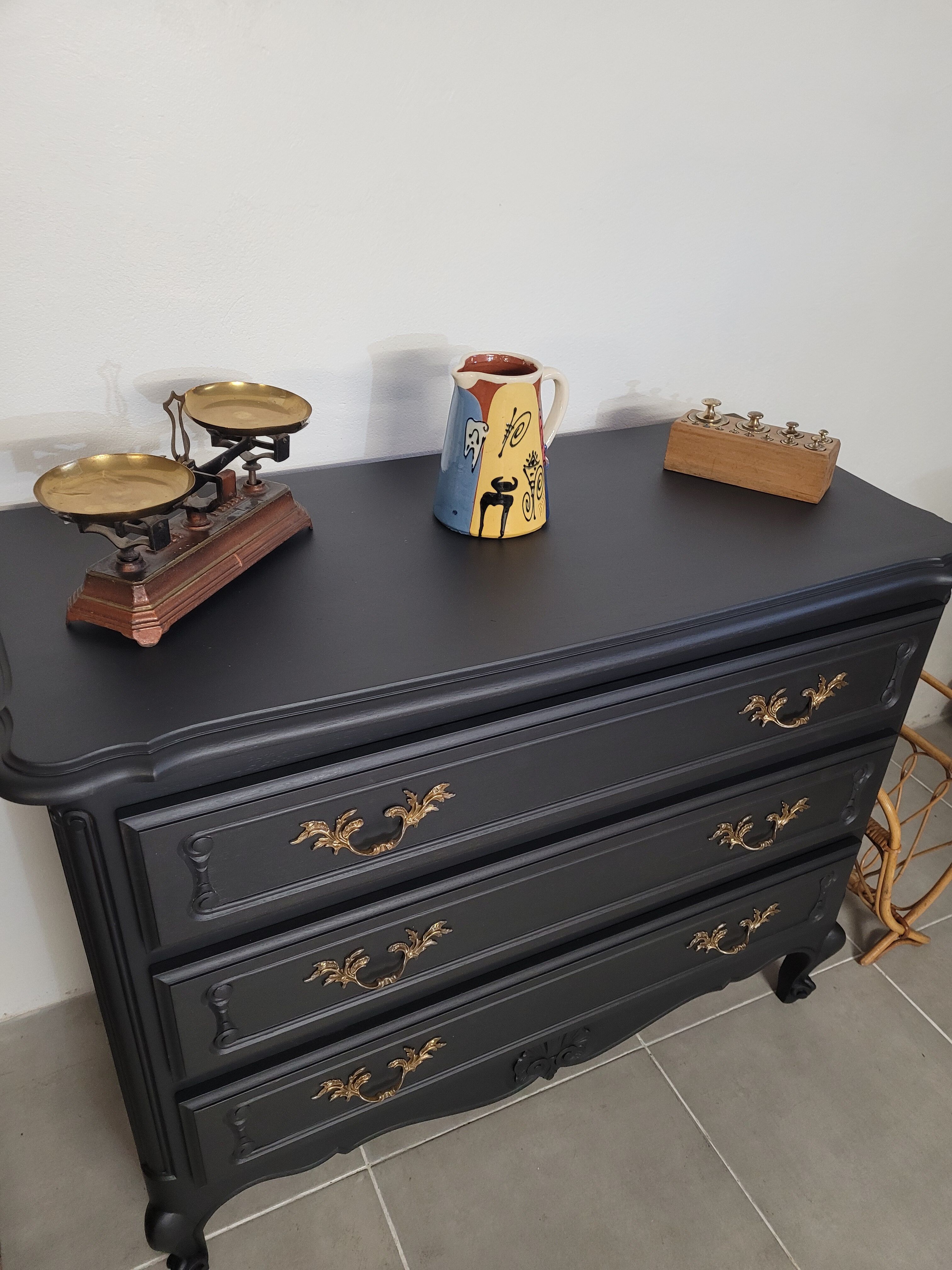 Solid wood chest of drawers 3 drawers