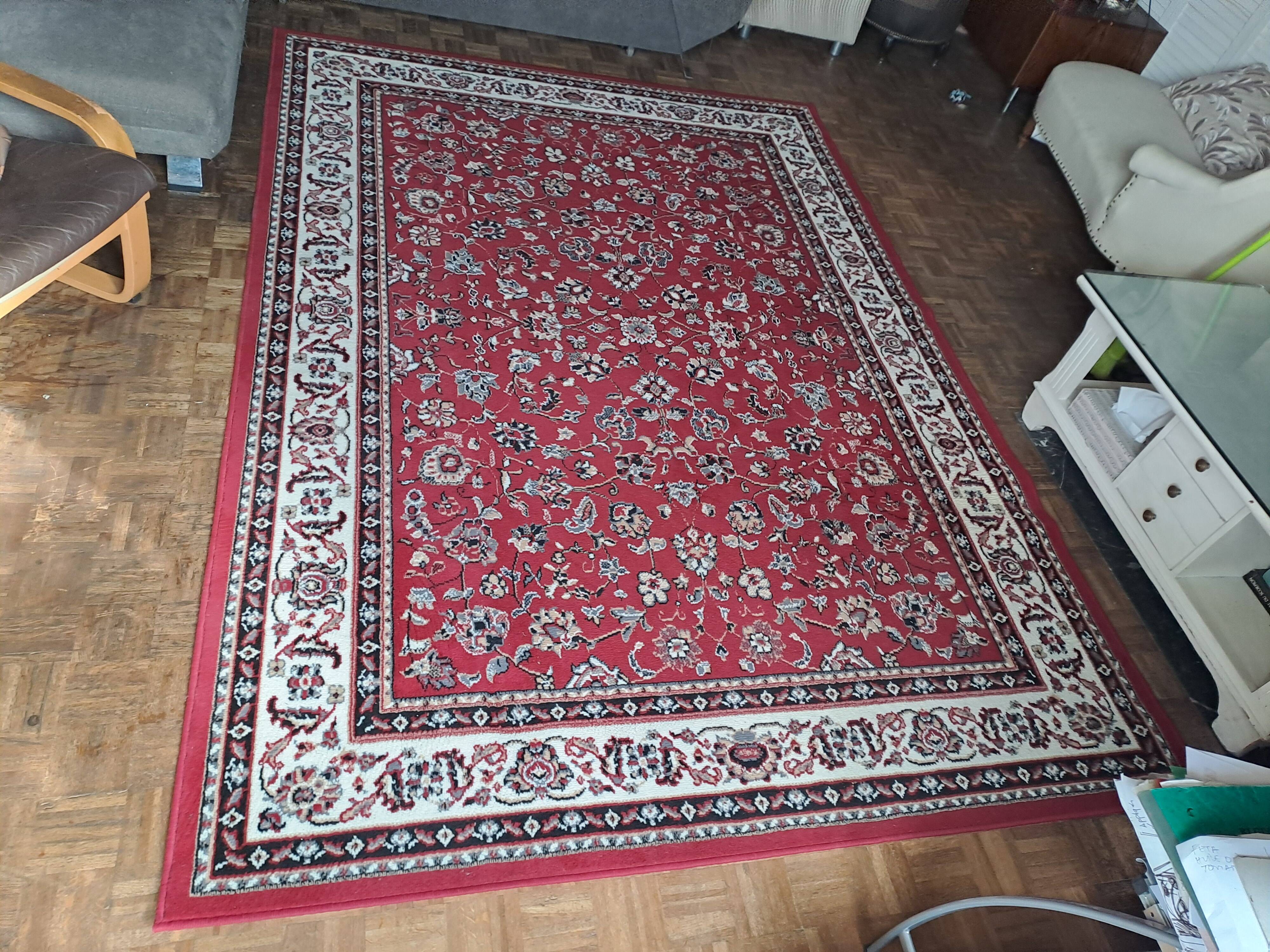 Rug Machine made rectangular Belgium 1990