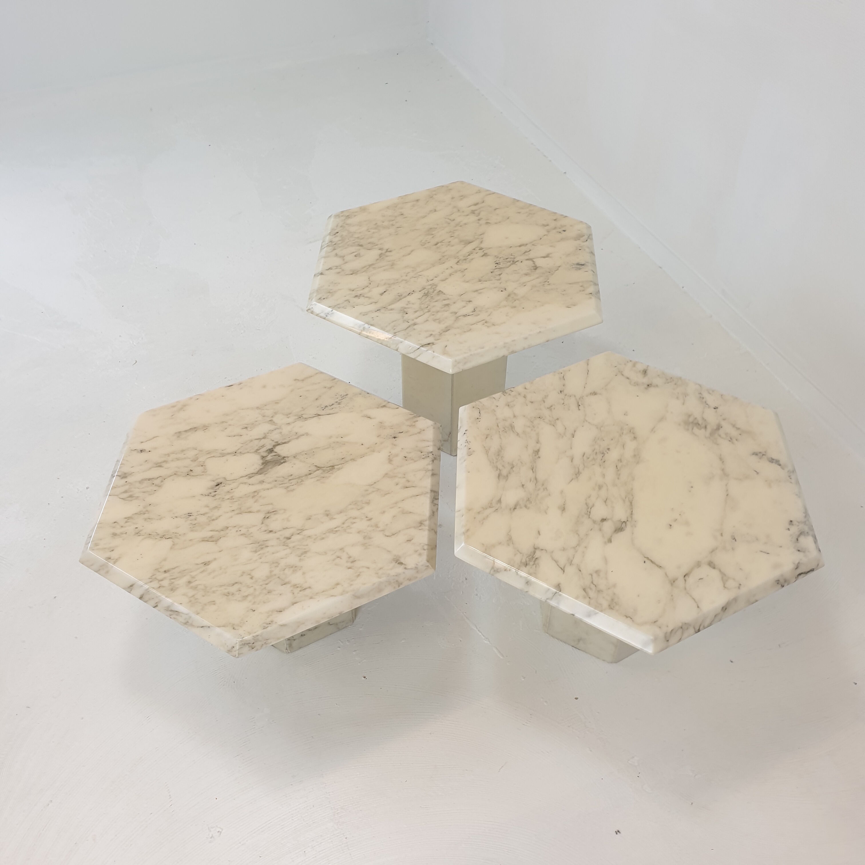 Set of 3 Italian Carrera Marble Side Tables, 1980s
